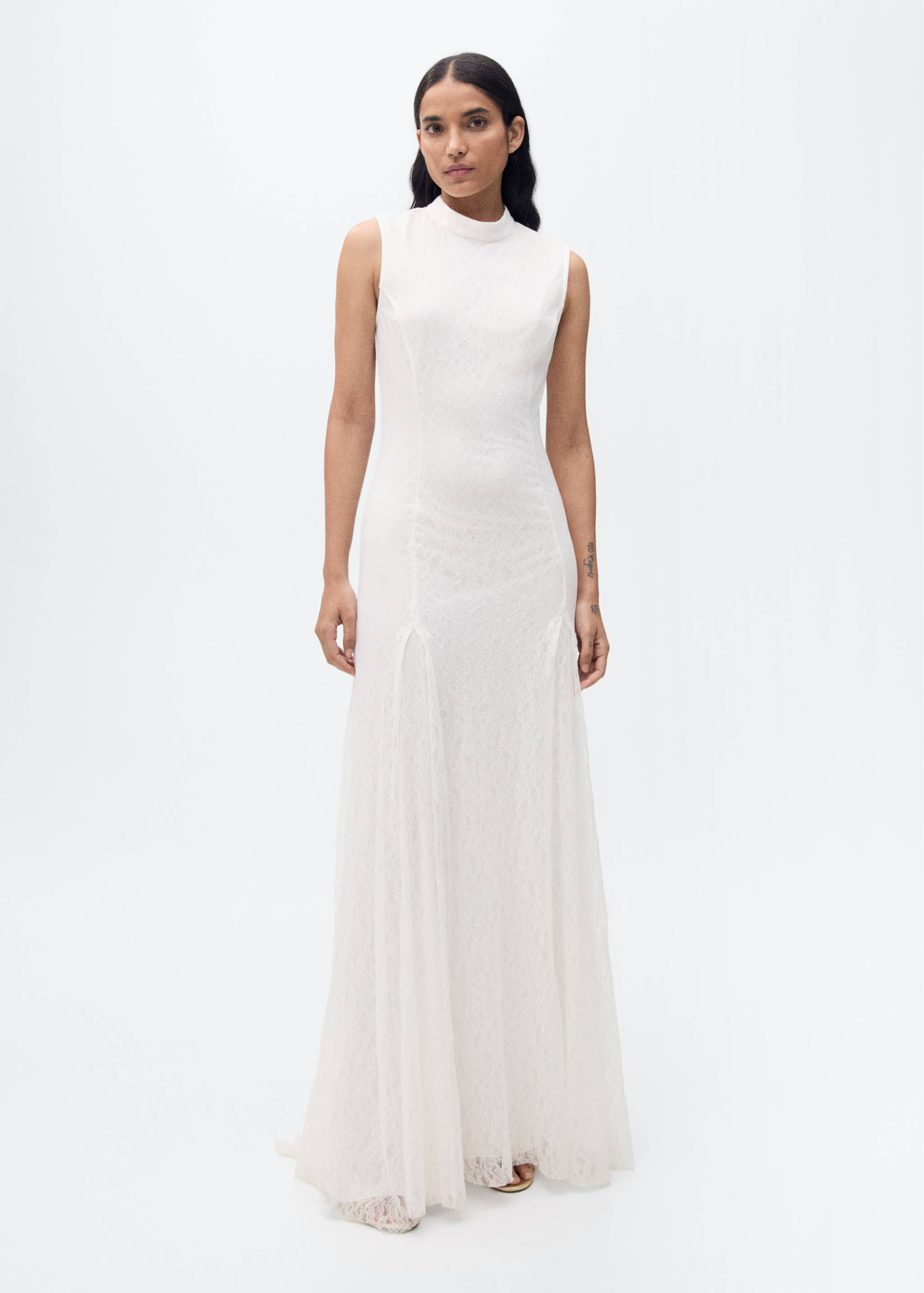 Čipkasta haljina s detaljima ušitaka - Opći prikaz