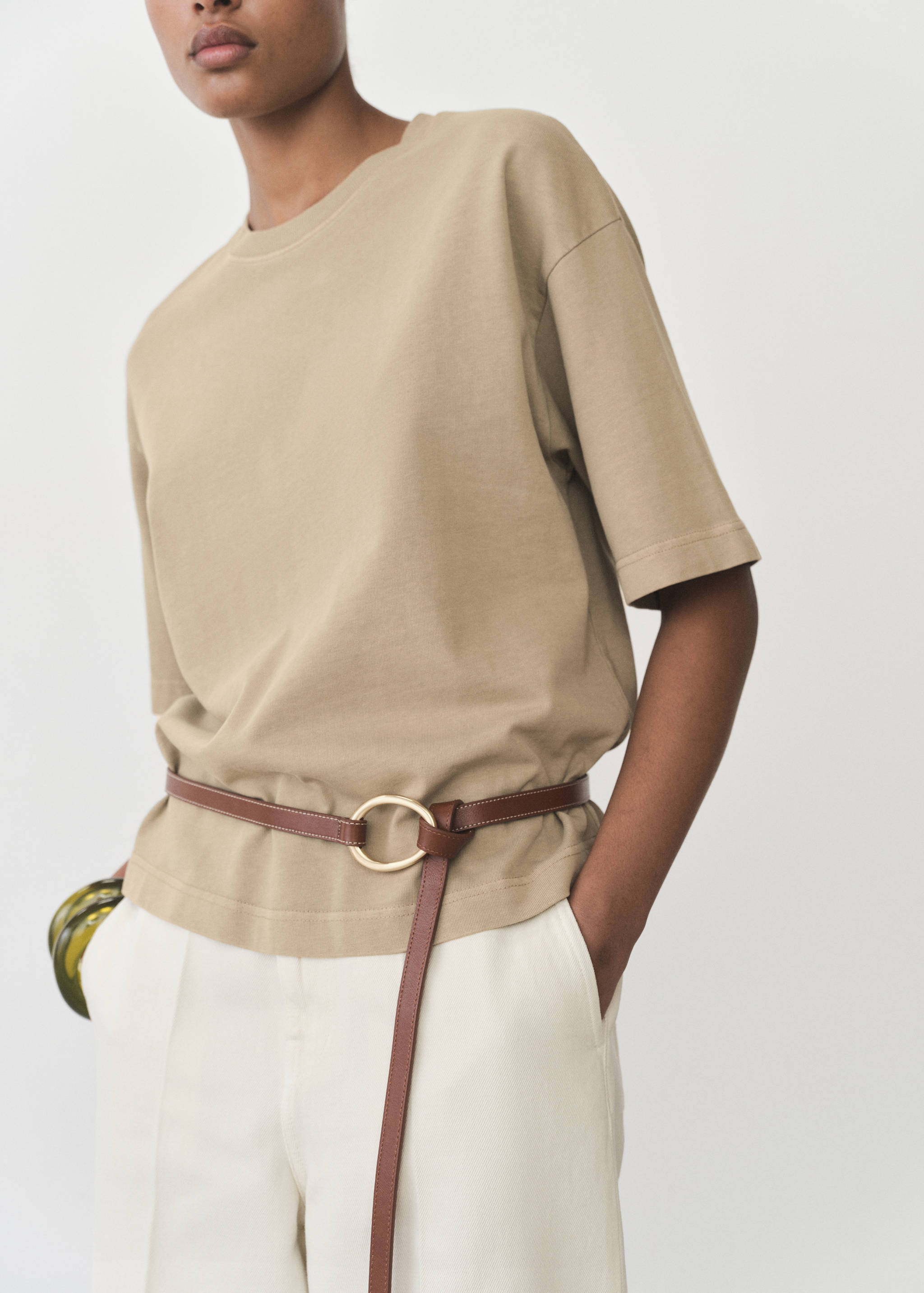 T-shirt en coton oversize - Plan moyen