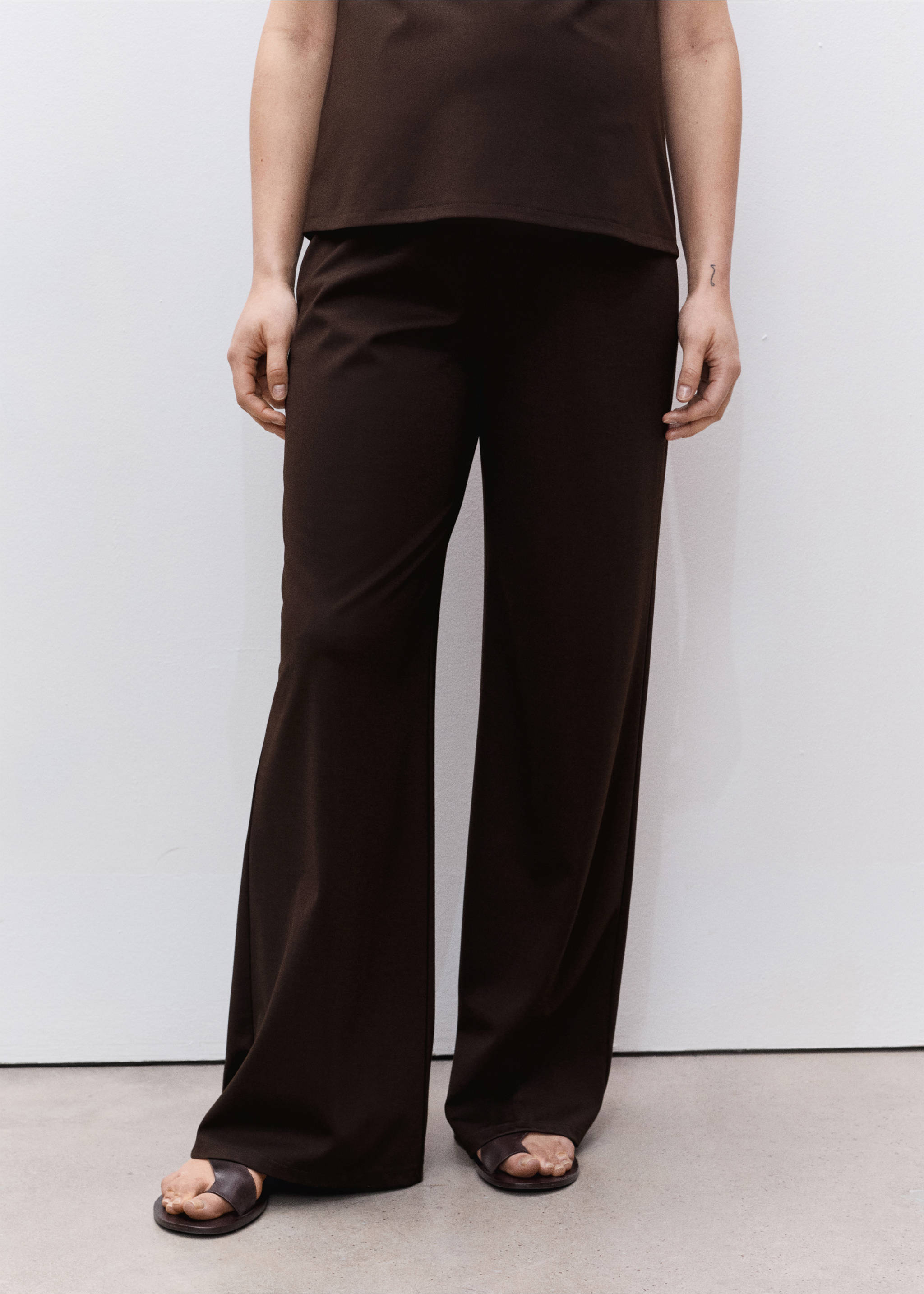 Pantalon de grossesse coupe large - Plan moyen, Chocolat. Ref: 87085759-00.