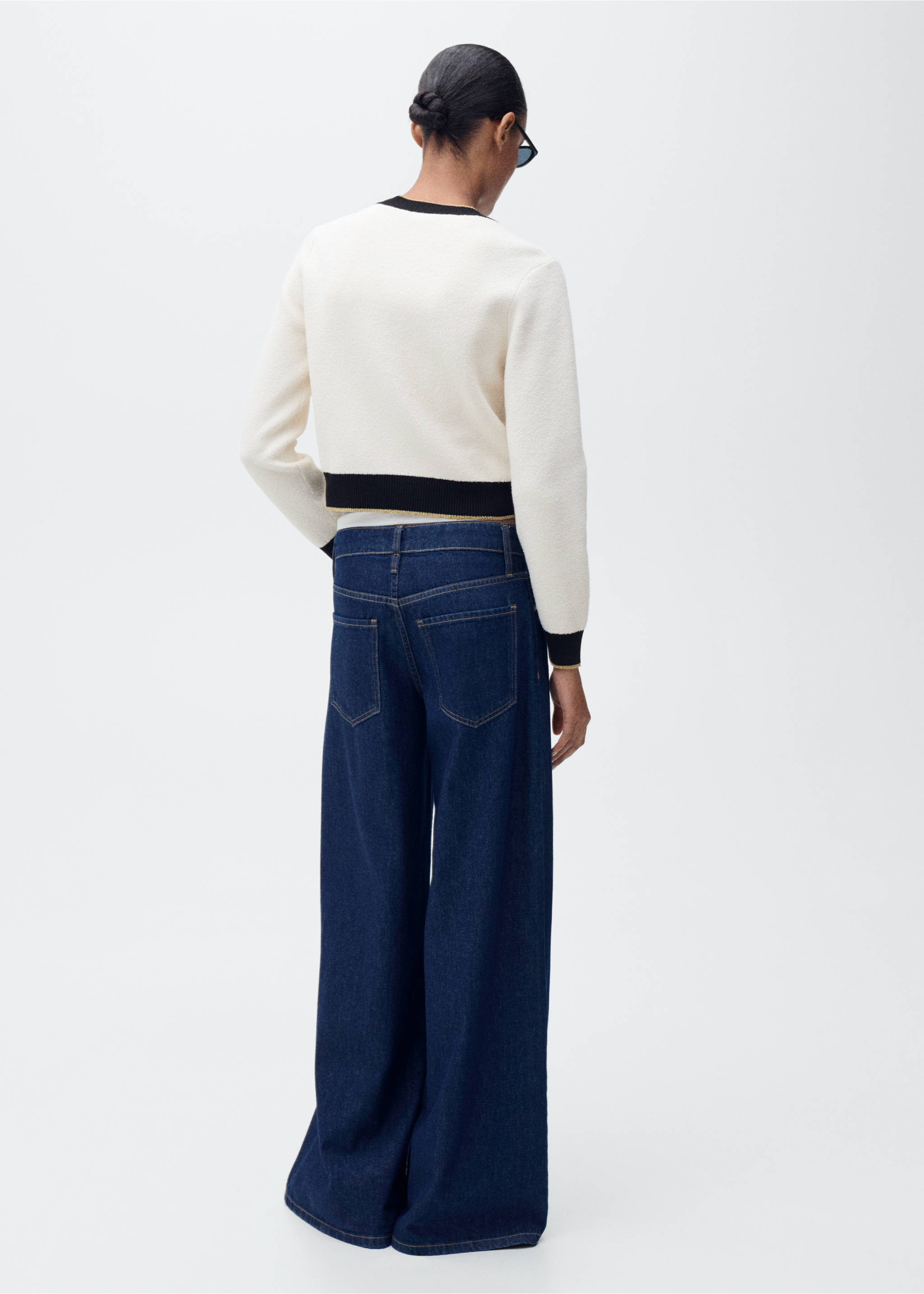 Knitted cardigan with double trim - Reverse of the article, Ecru. Ref: 87085762-00.