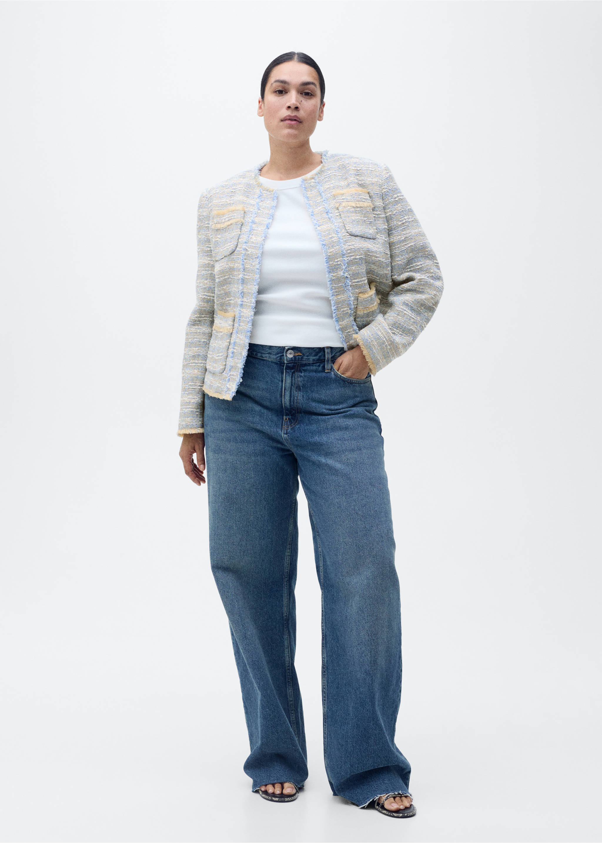 Tweedjacke mit ausgefransten Abschlüssen - Detail des Artikels 3, Himmelblau. Ref: 87085768-00.