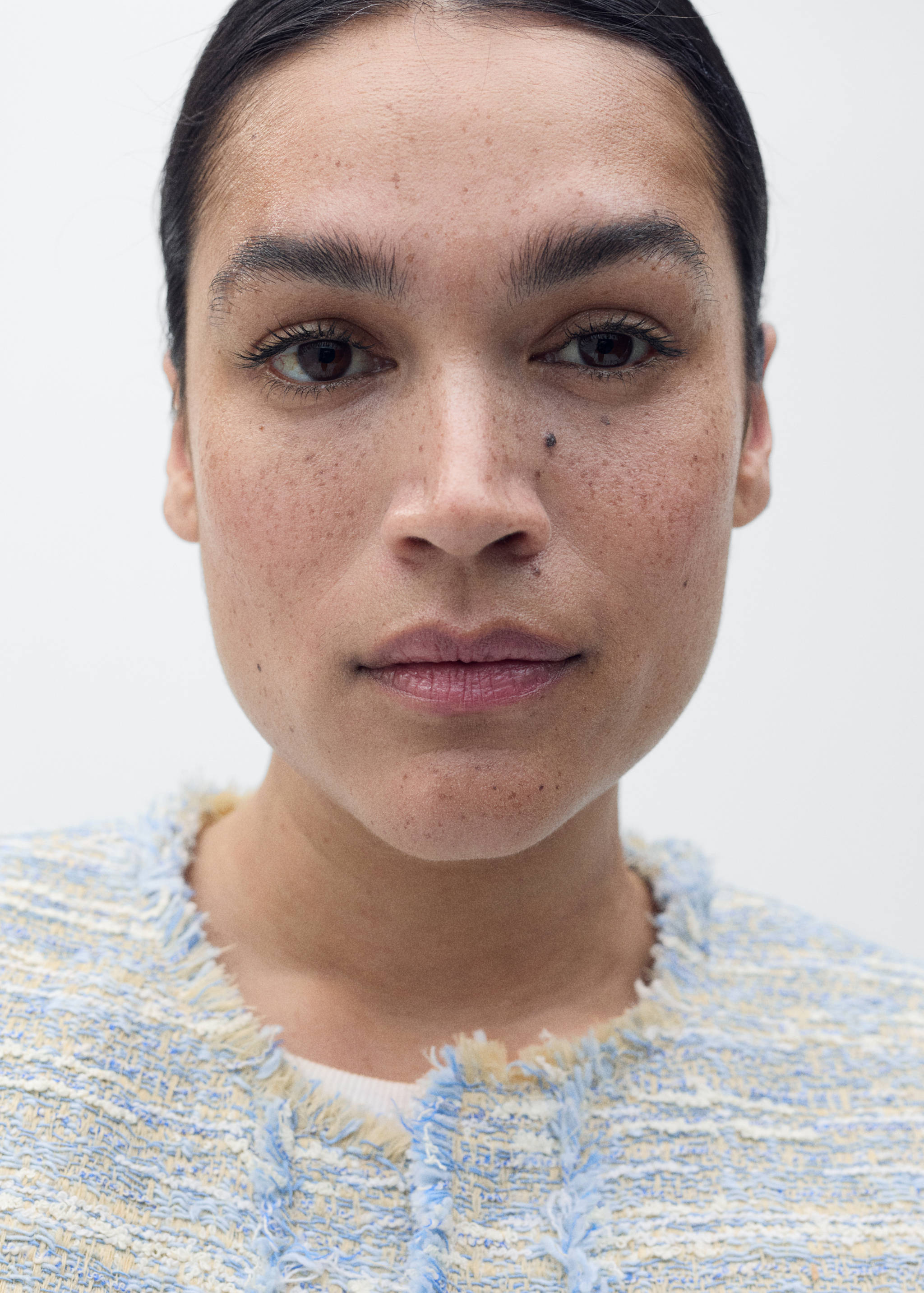 Tweed jacket with frayed ends - Details of the article 4