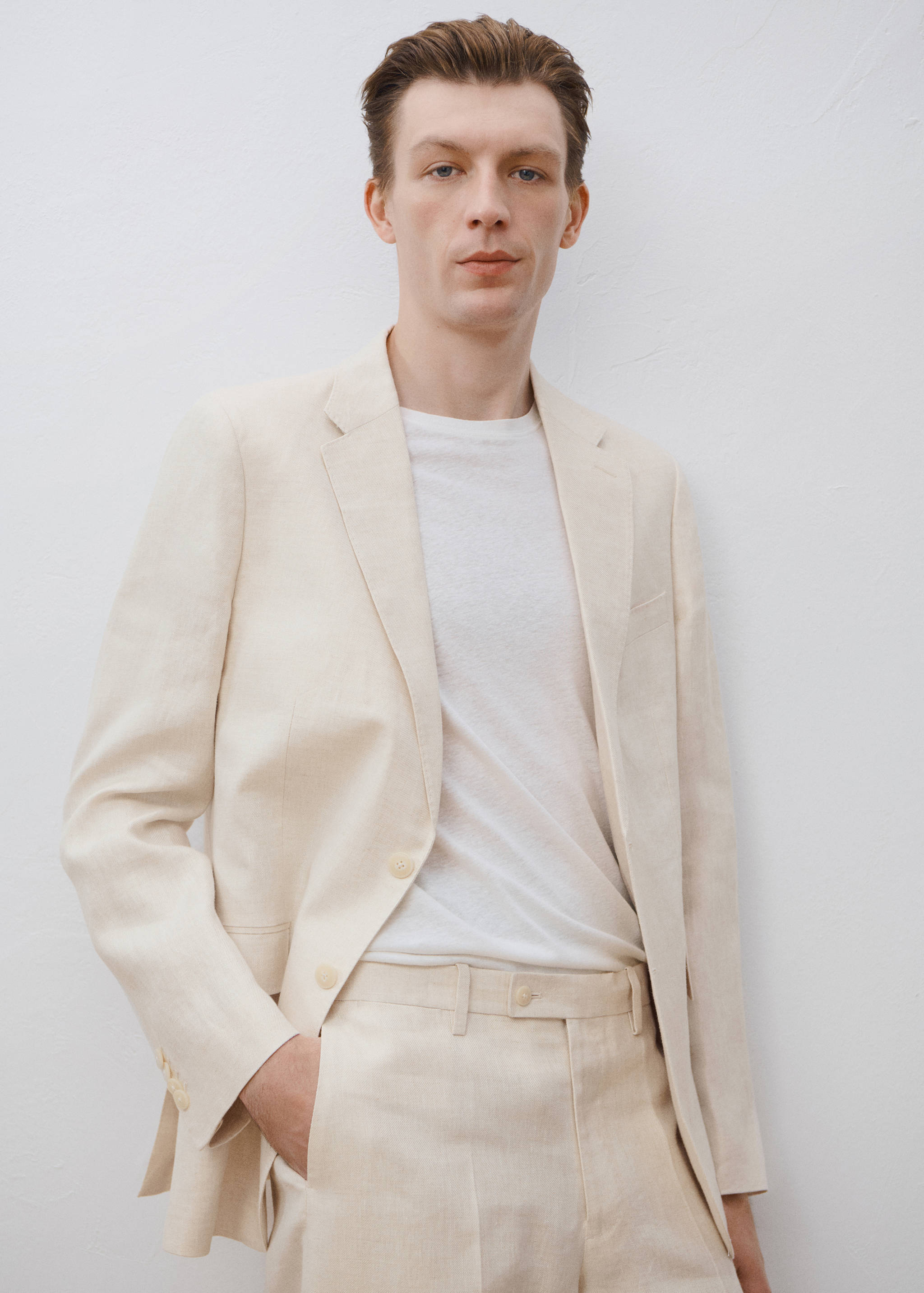 Amalfi 100% linen slim-fit suit jacket - Details of the article 9