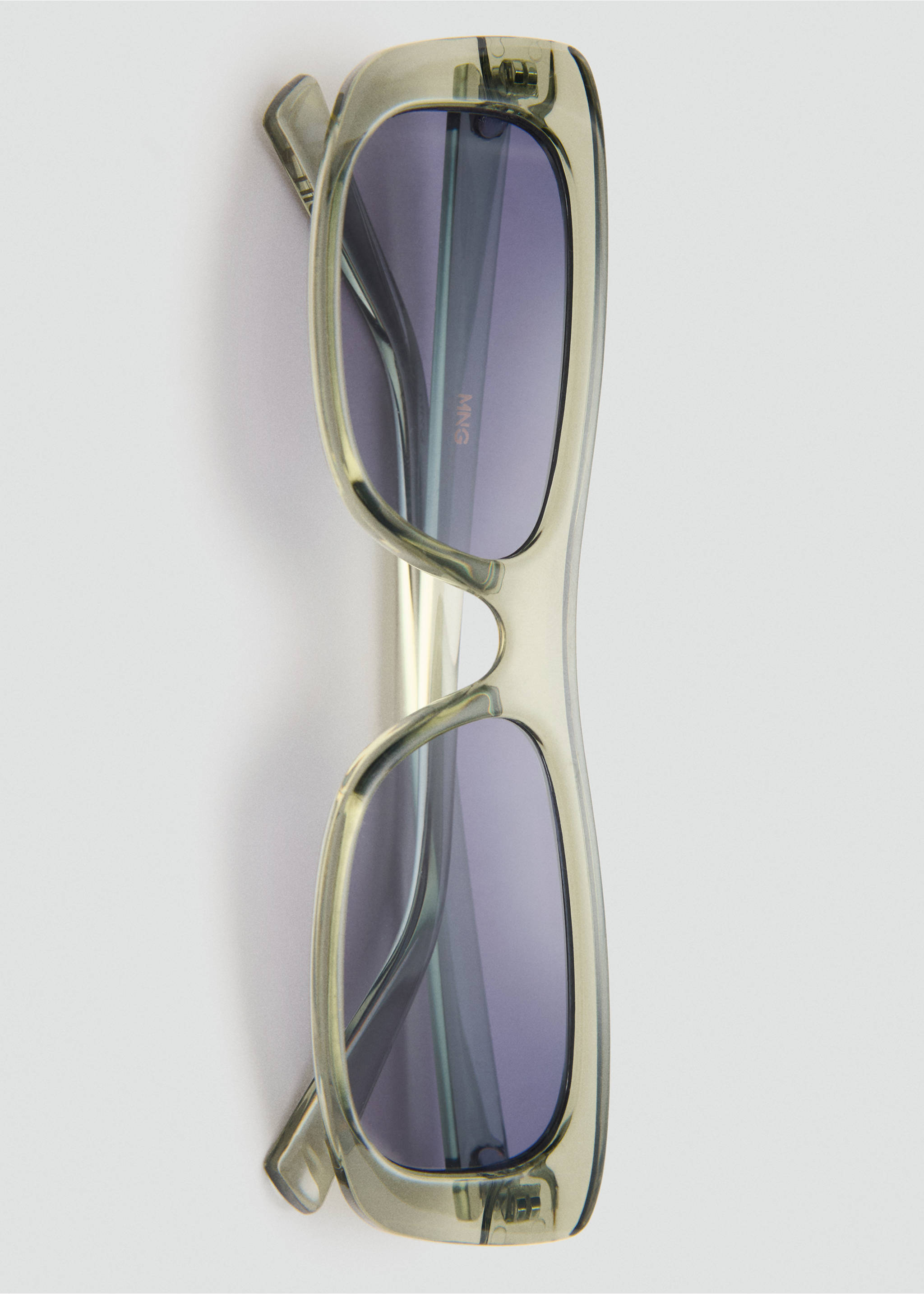 Squared frame sunglasses - Details of the article 2, Green. Ref: 87085924-00.