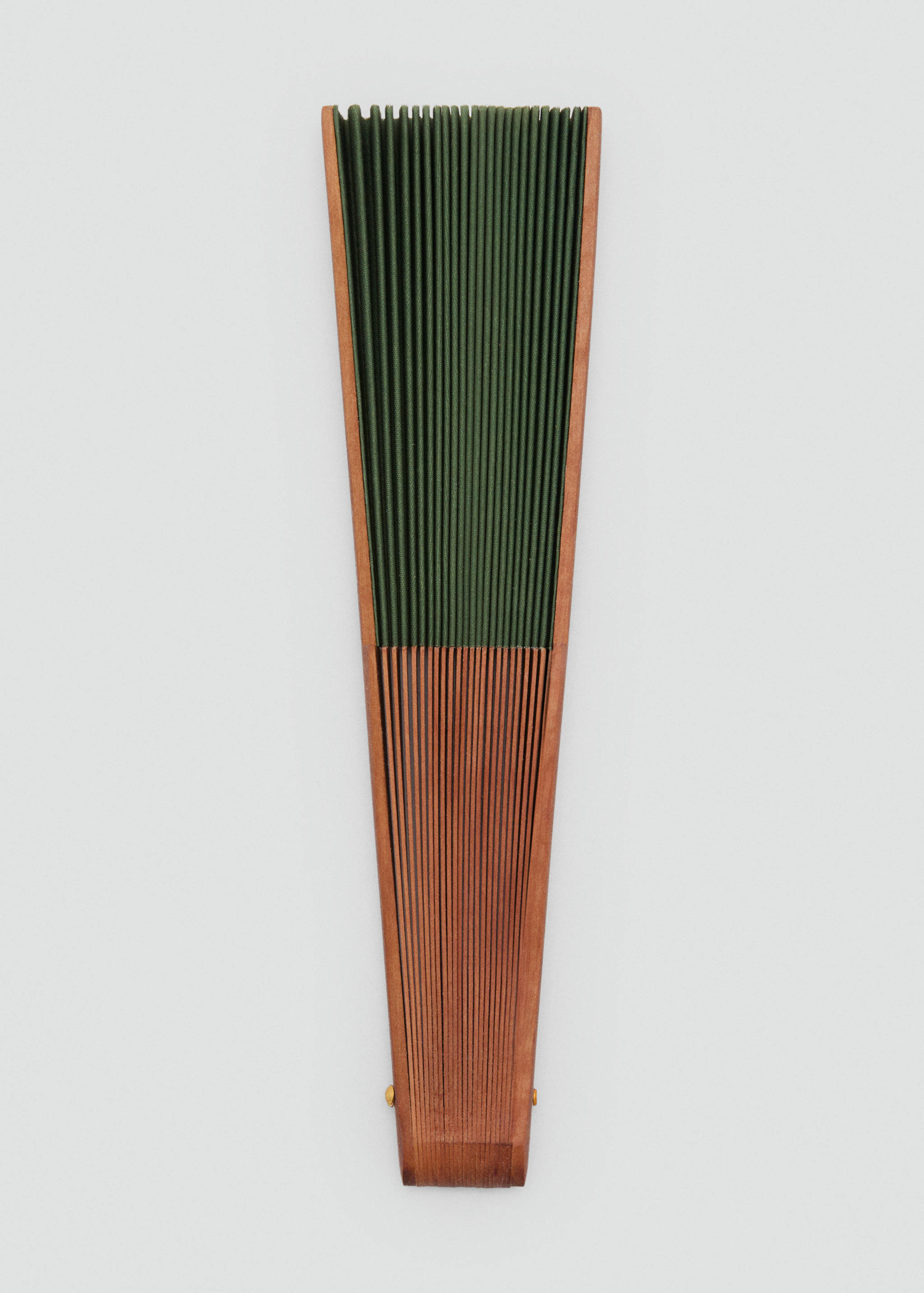 Smooth wooden fan - Article without model