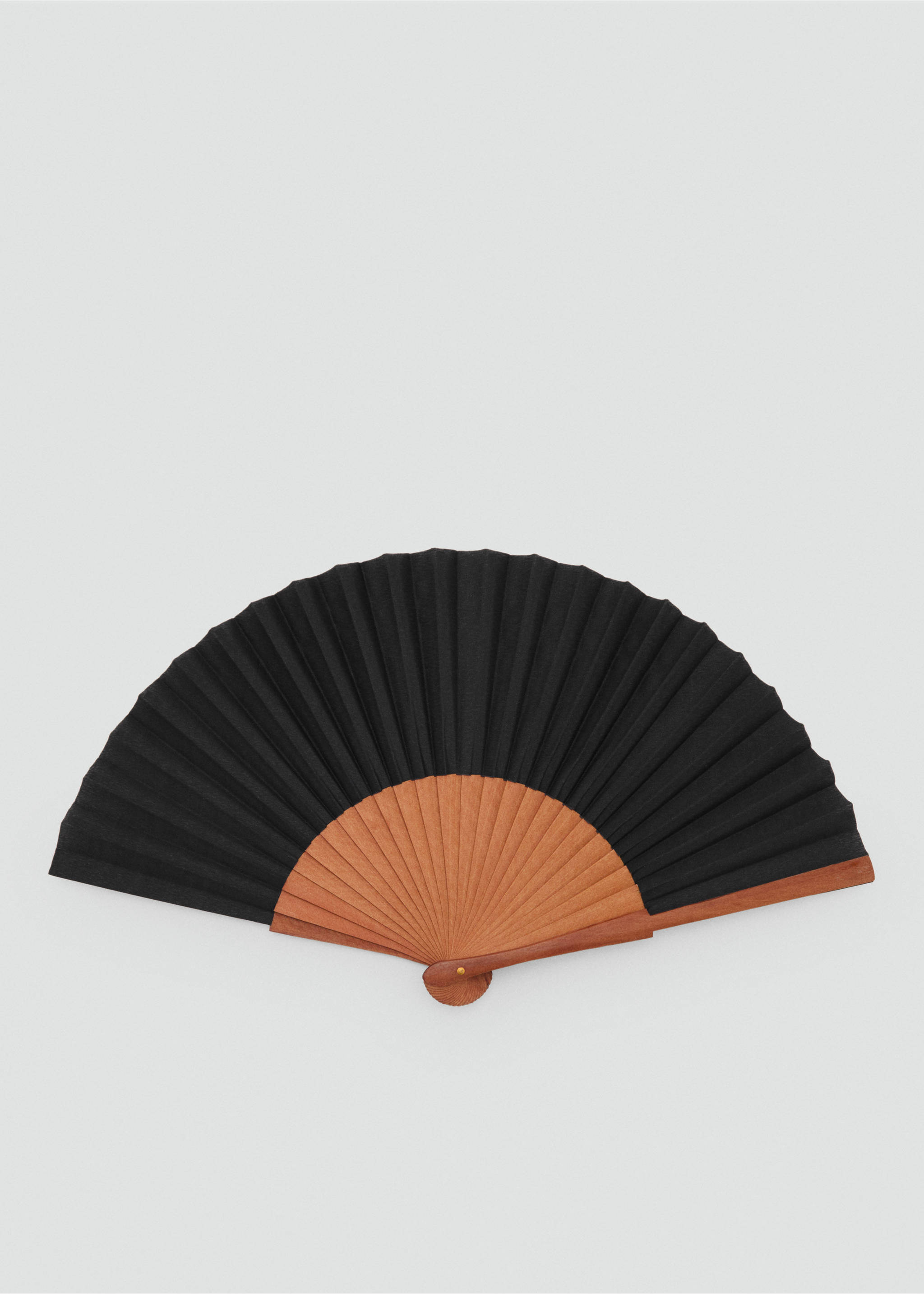Smooth wooden fan - Medium plane, Black. Ref: 87085925-00.