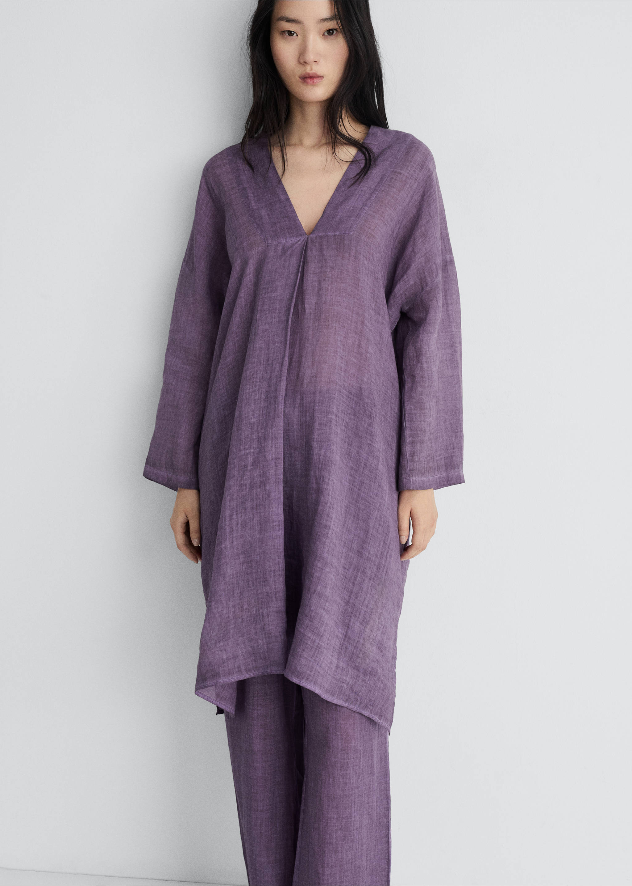 Ramie-Kaftan im Overdyed-Design - Allgemeine Ansicht, Pflaume. Ref: 87085935-00.