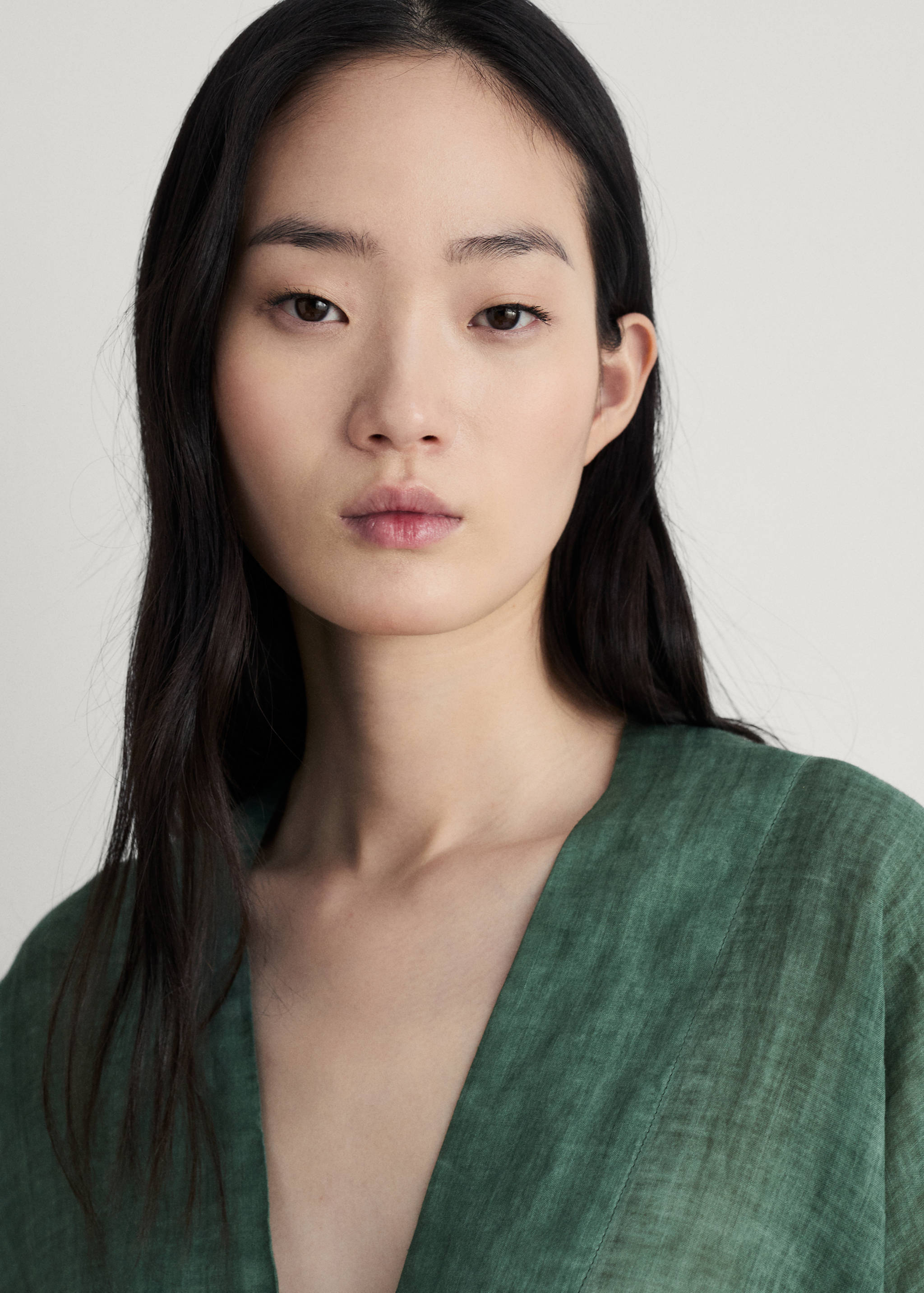 Ramie-Kaftan im Overdyed-Design - Mittlere Ansicht