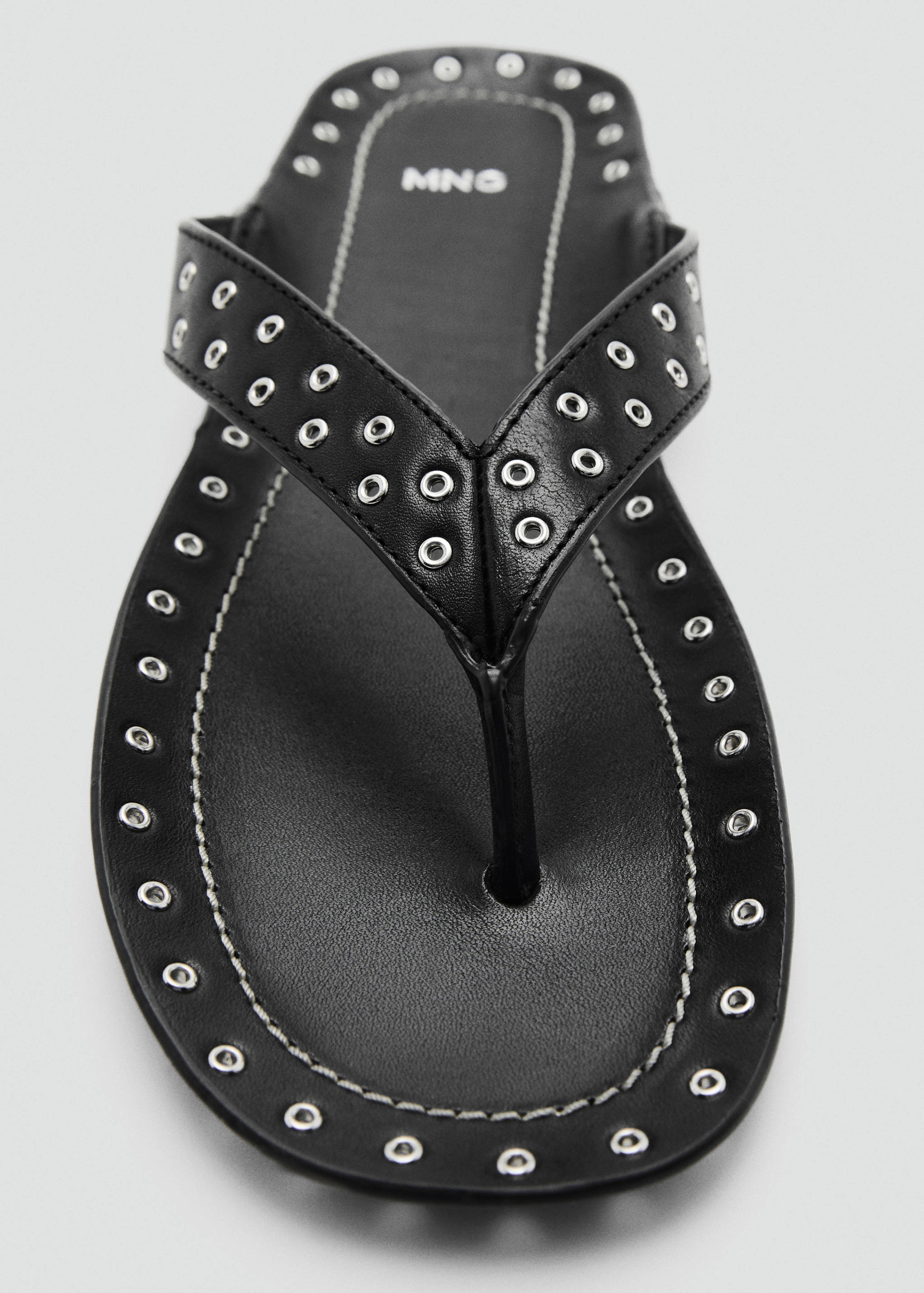 Leather sandals with eyelets - Details of the article 3
