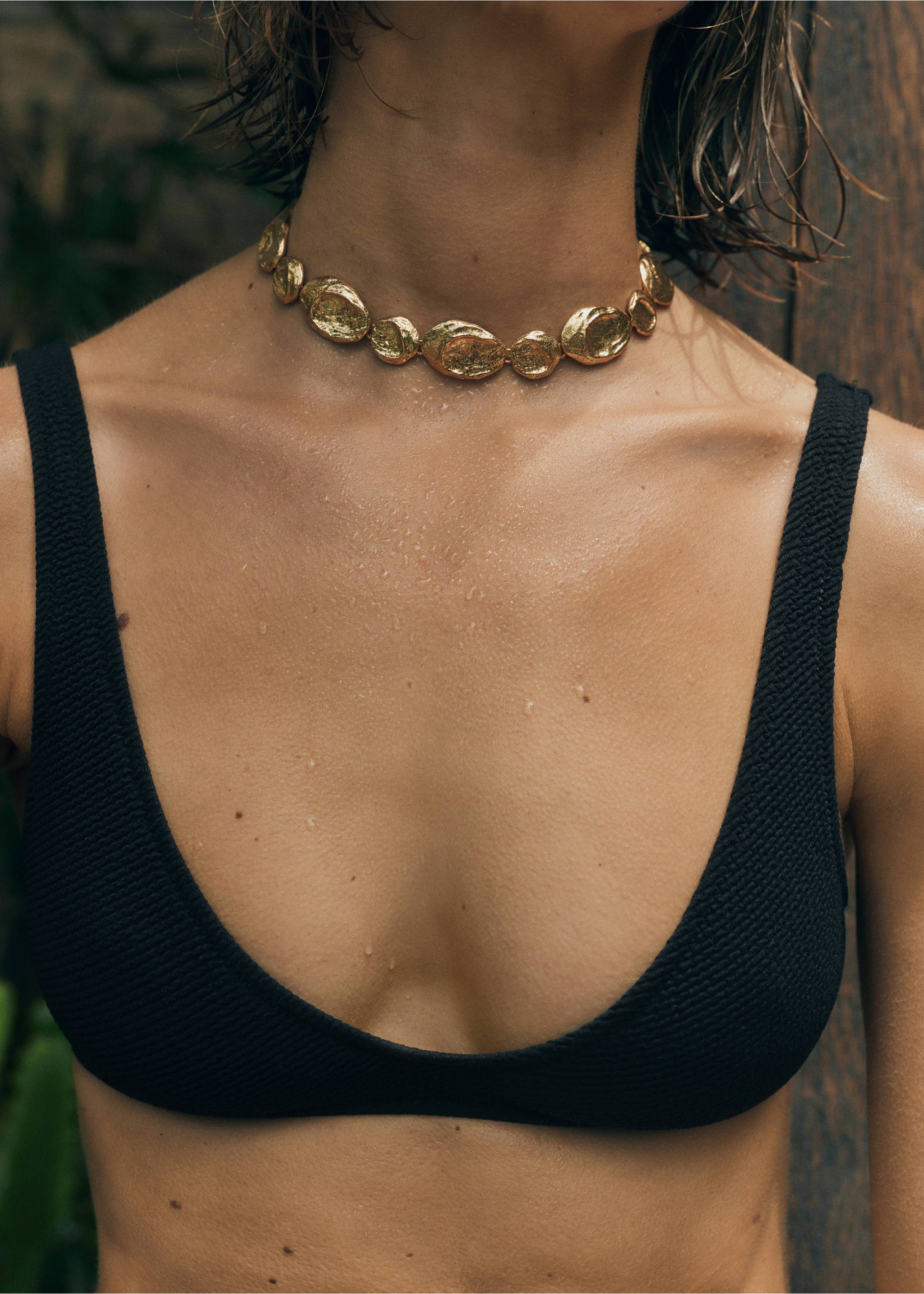 Textured bikini top - Medium plane, Black. Ref: 87085955-00.