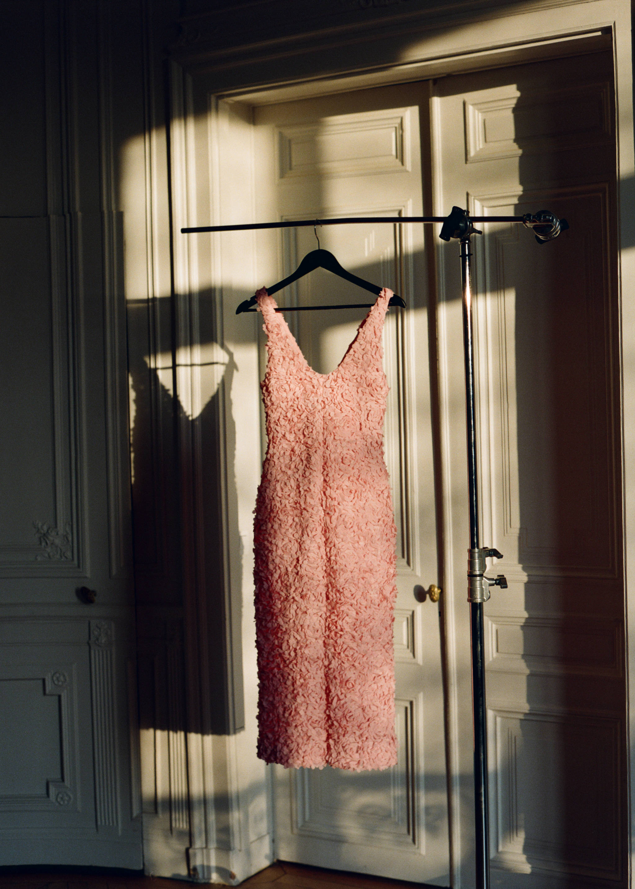 Tulle dress with embroidered flower - Details of the article 7, Pastel Pink. Ref: 87085968-00.