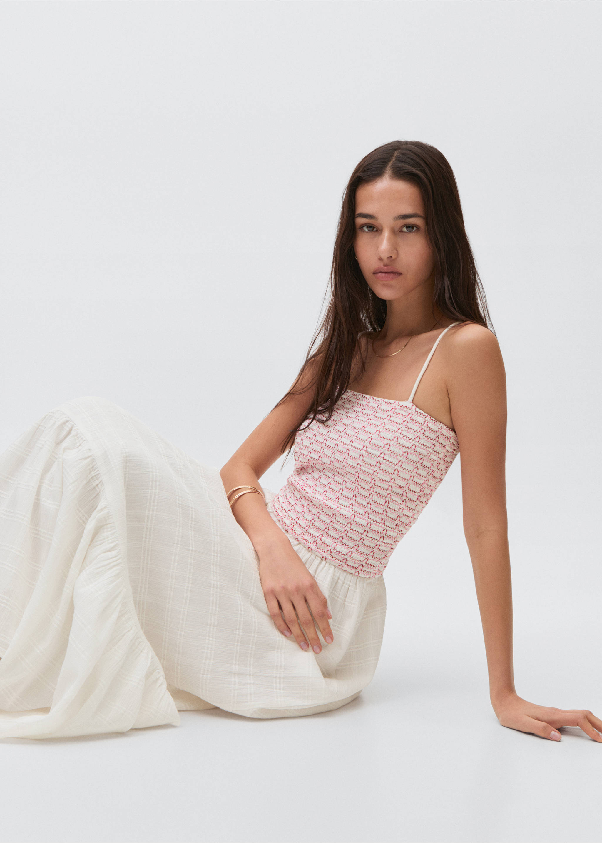 Lange jurk met geborduurd detail - Detail van het artikel 2, Gebroken wit. Ref: 87086338-00.