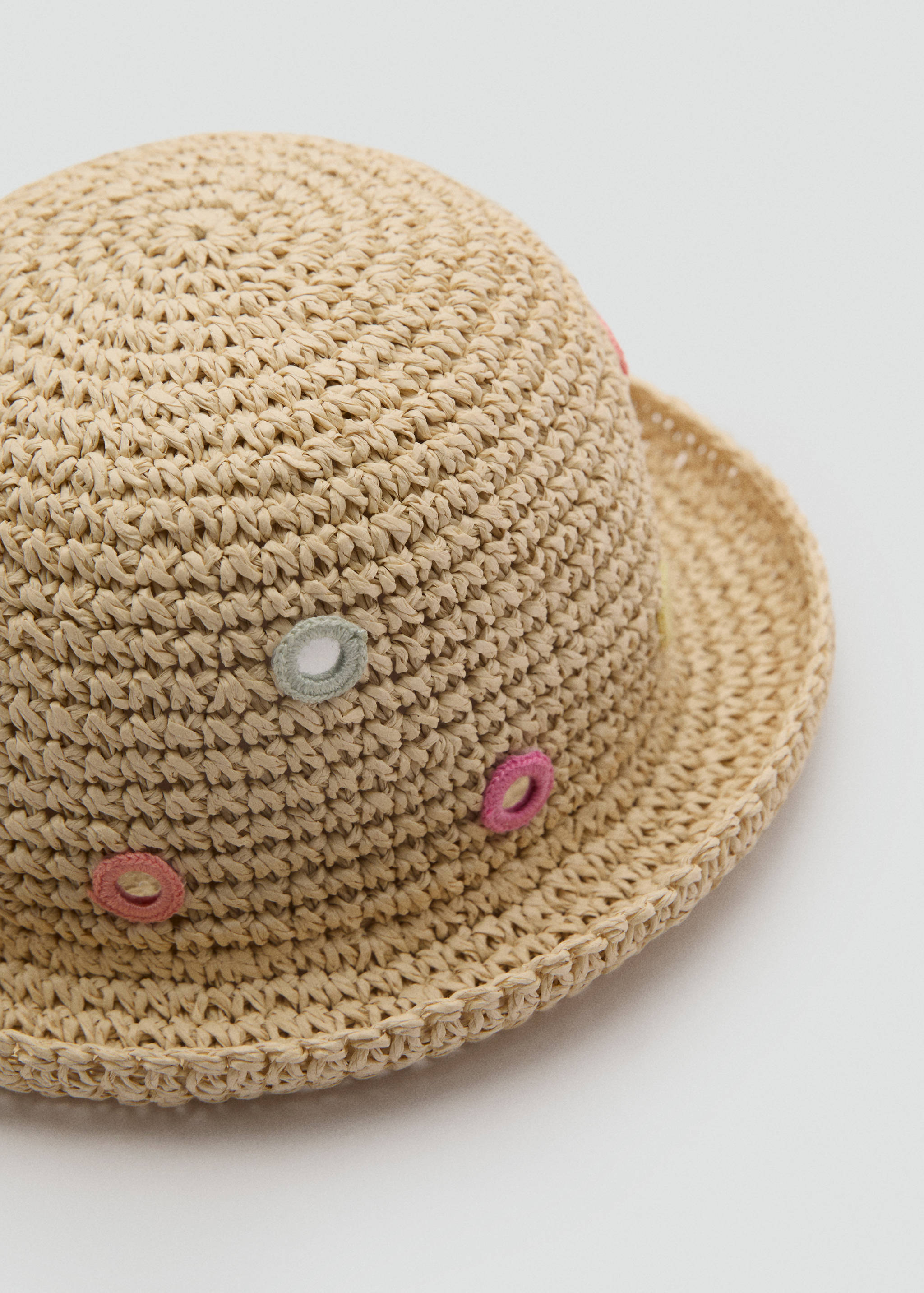 Hatt i naturmaterial - Bild av mittparti