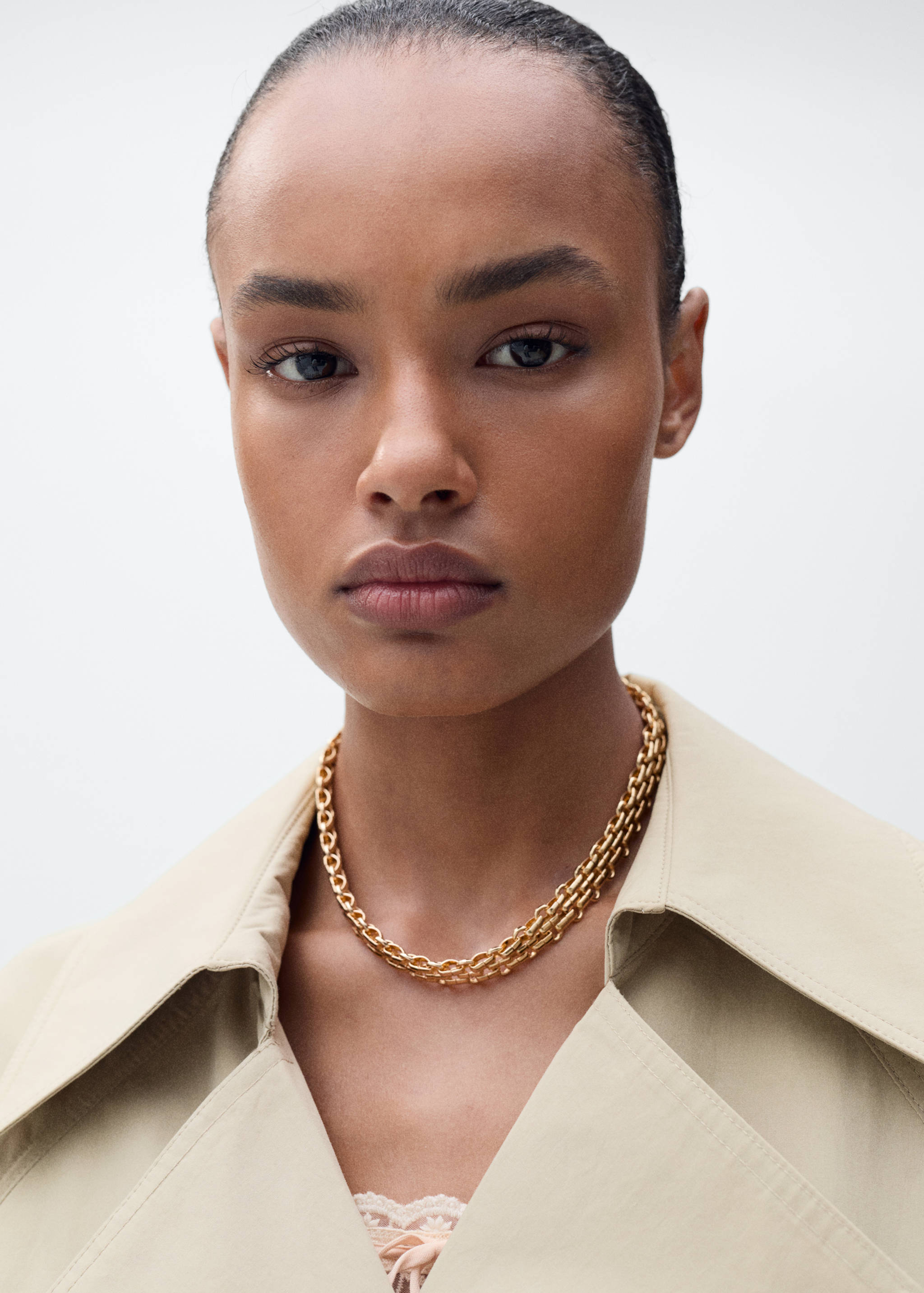 Cotton trench coat with belt - Details of the article 1