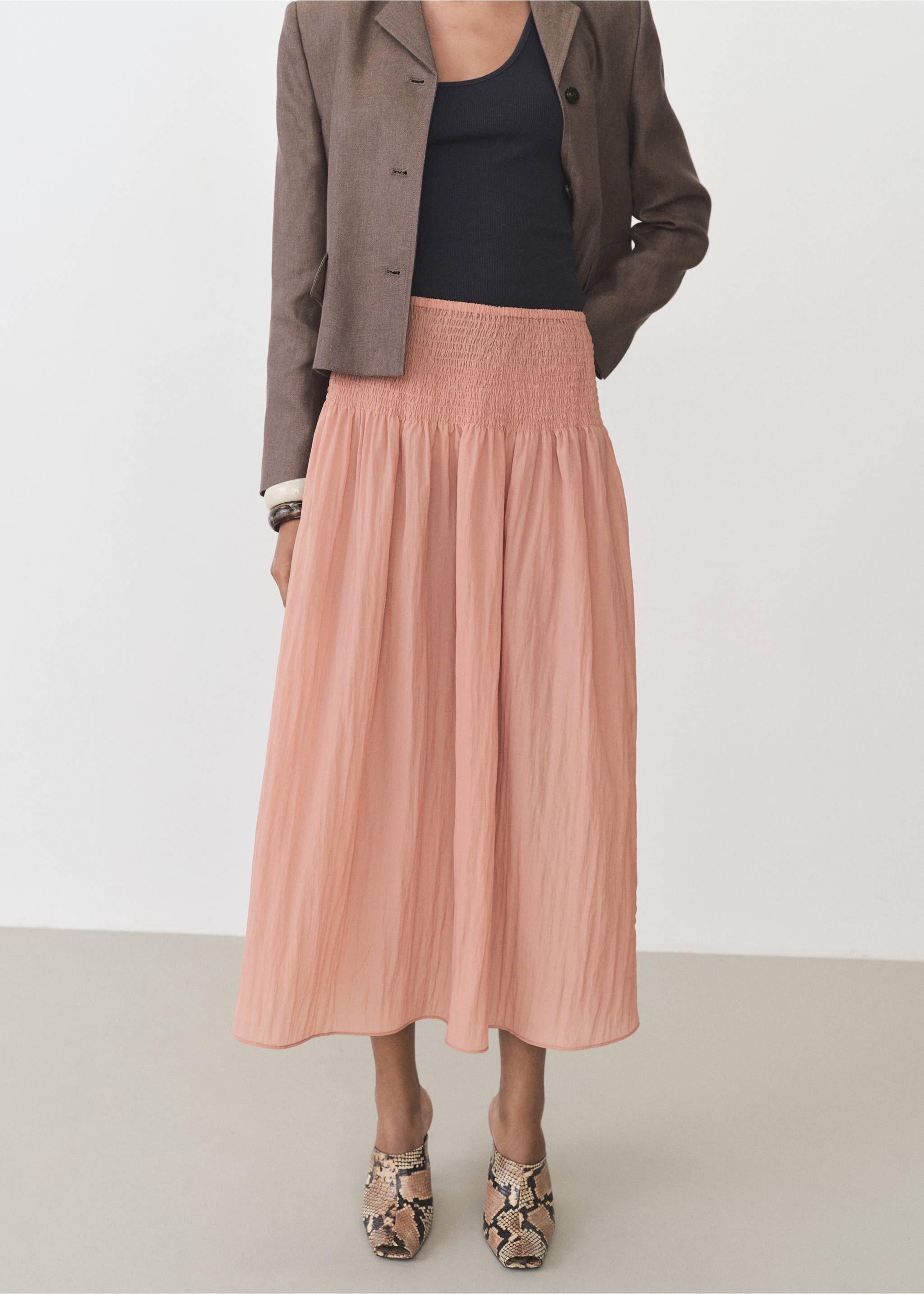 Falda midi panel fruncido - Plano medio, Rosa pastel. Ref: 87086344-00.