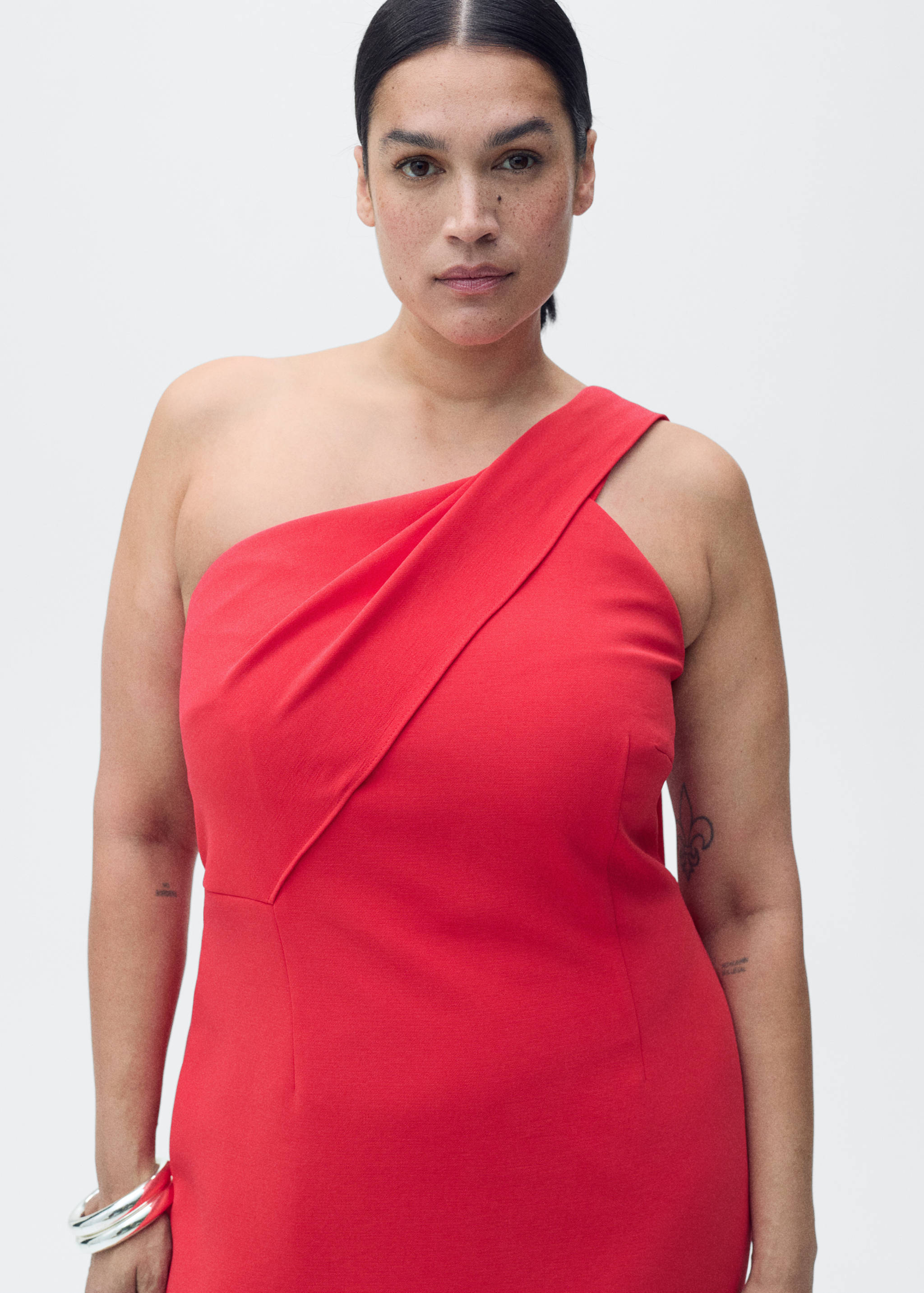 Asymmetrical bow-neck dress - Details of the article 4