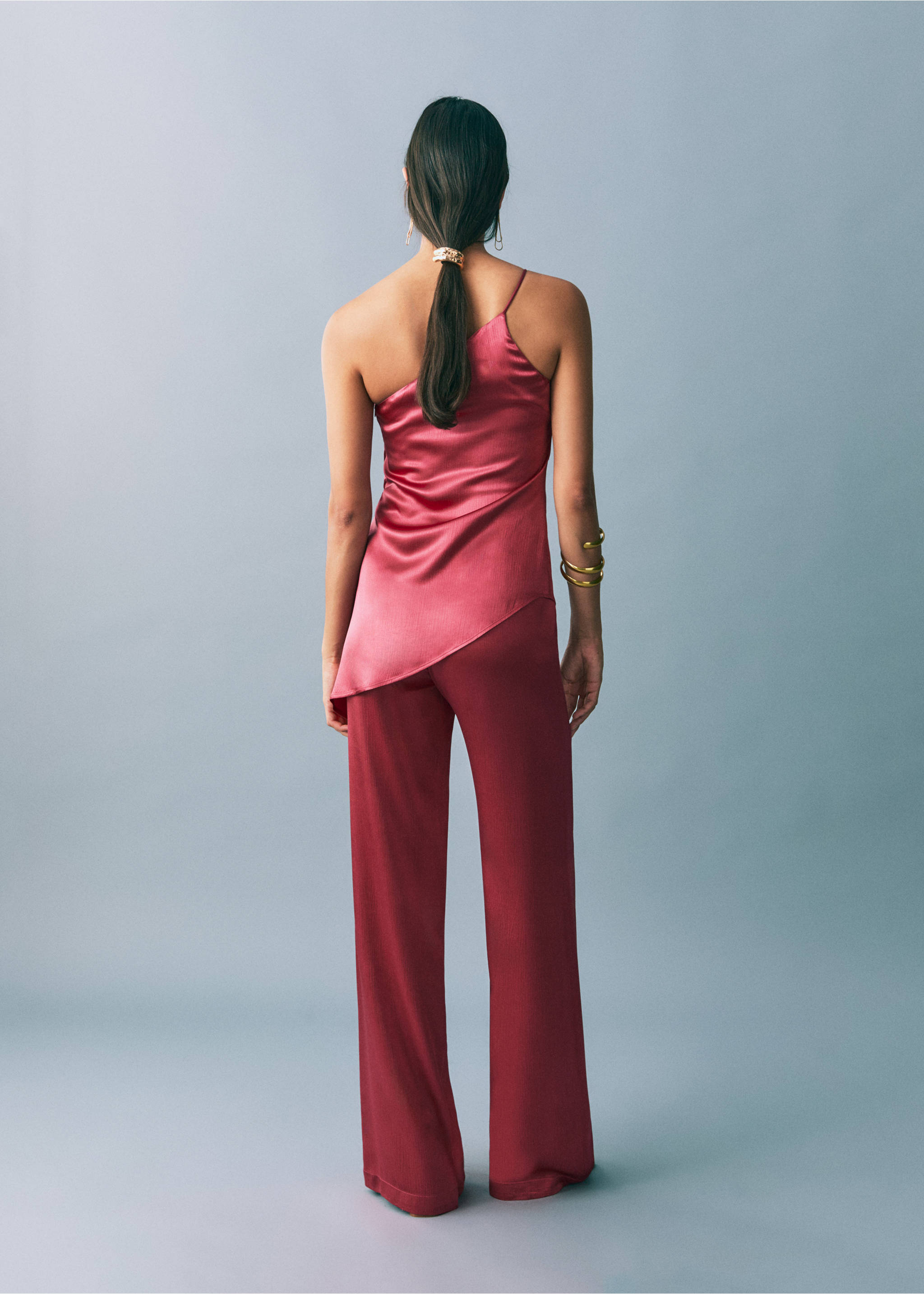 Satin straight-fit trousers - Reverse of the article, Strawberry. Ref: 87086364-00.