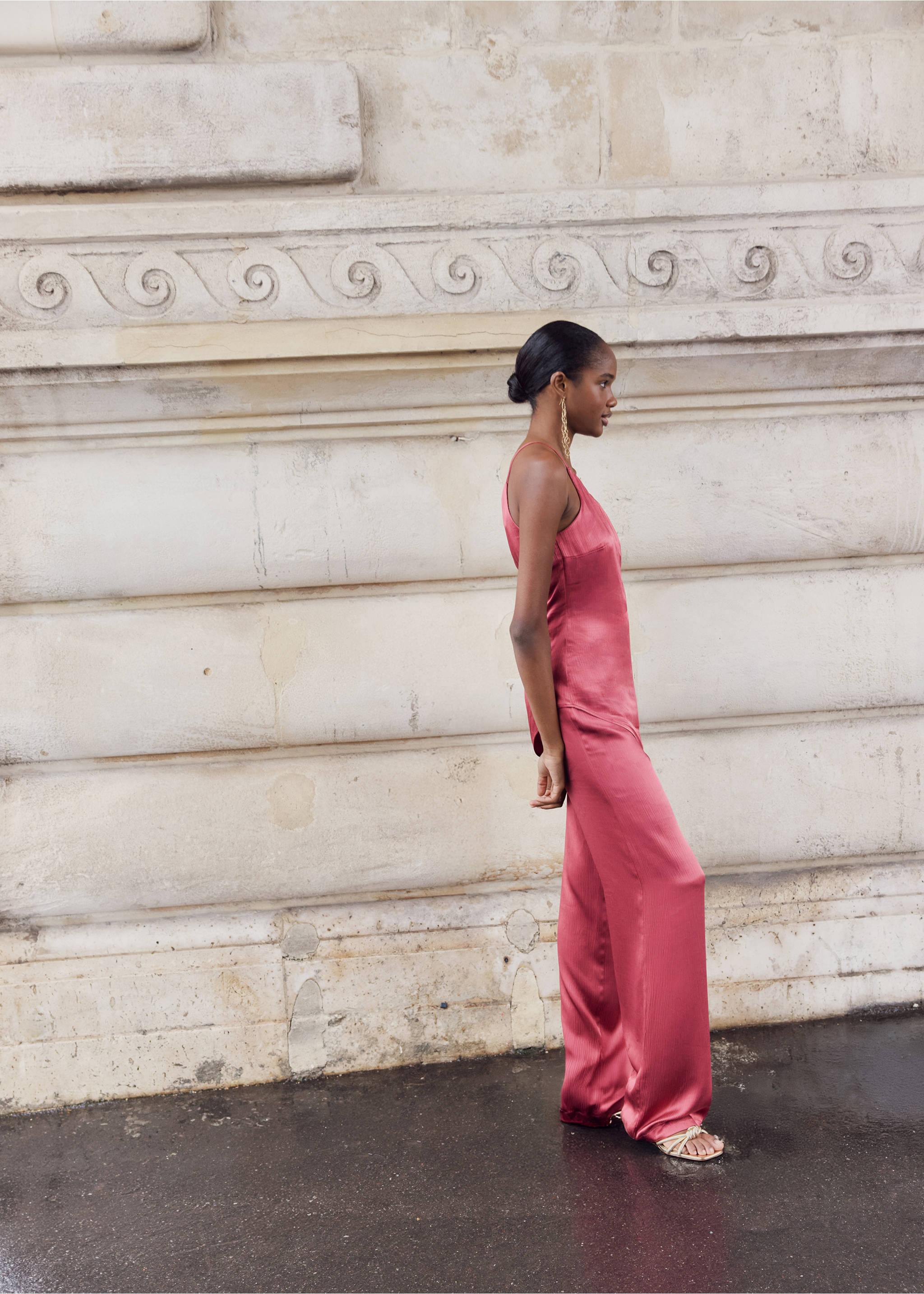 Satin straight-fit trousers - Details of the article 5, Strawberry. Ref: 87086364-00.