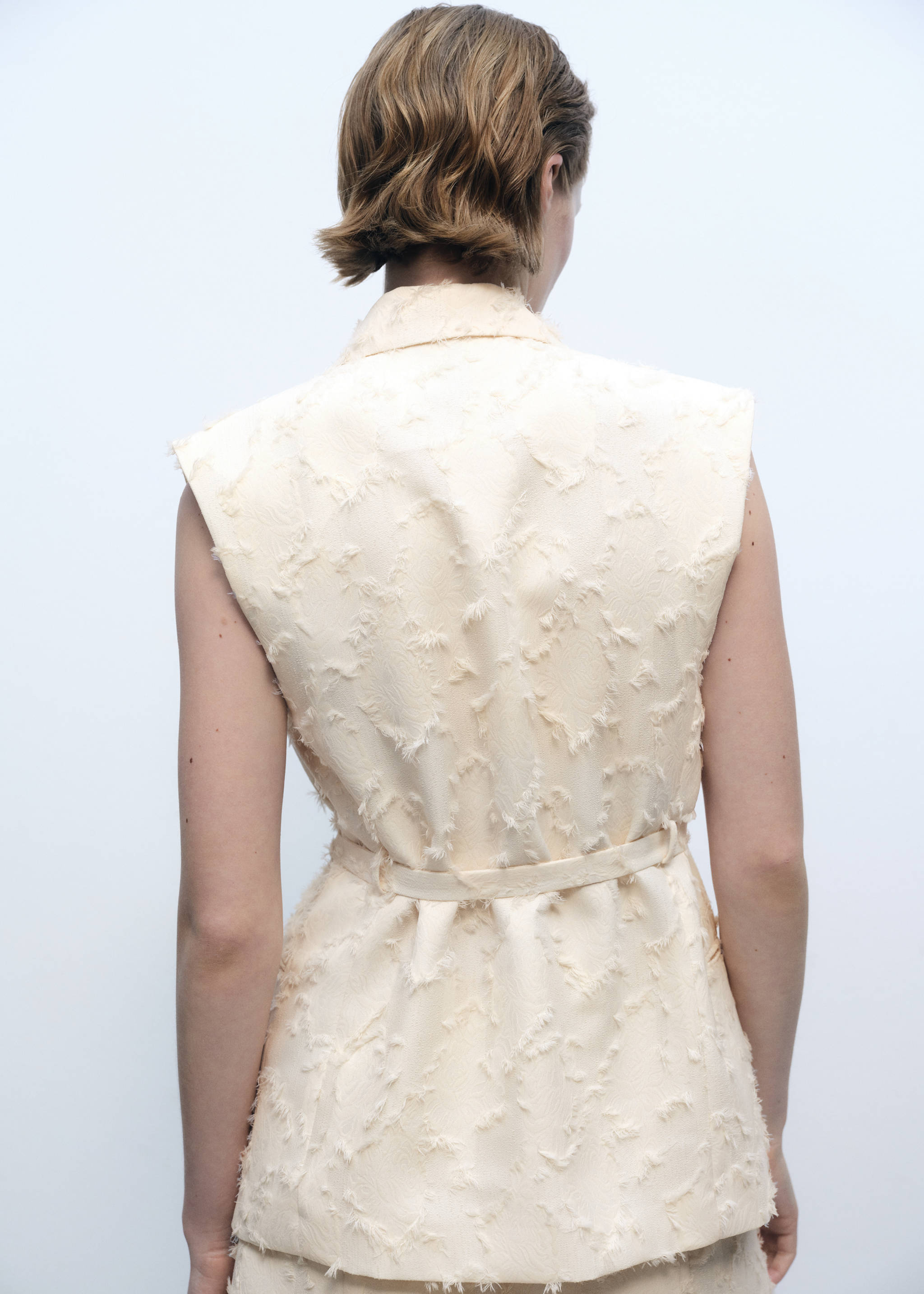 Textured waistcoat with belt - Reverse of the article