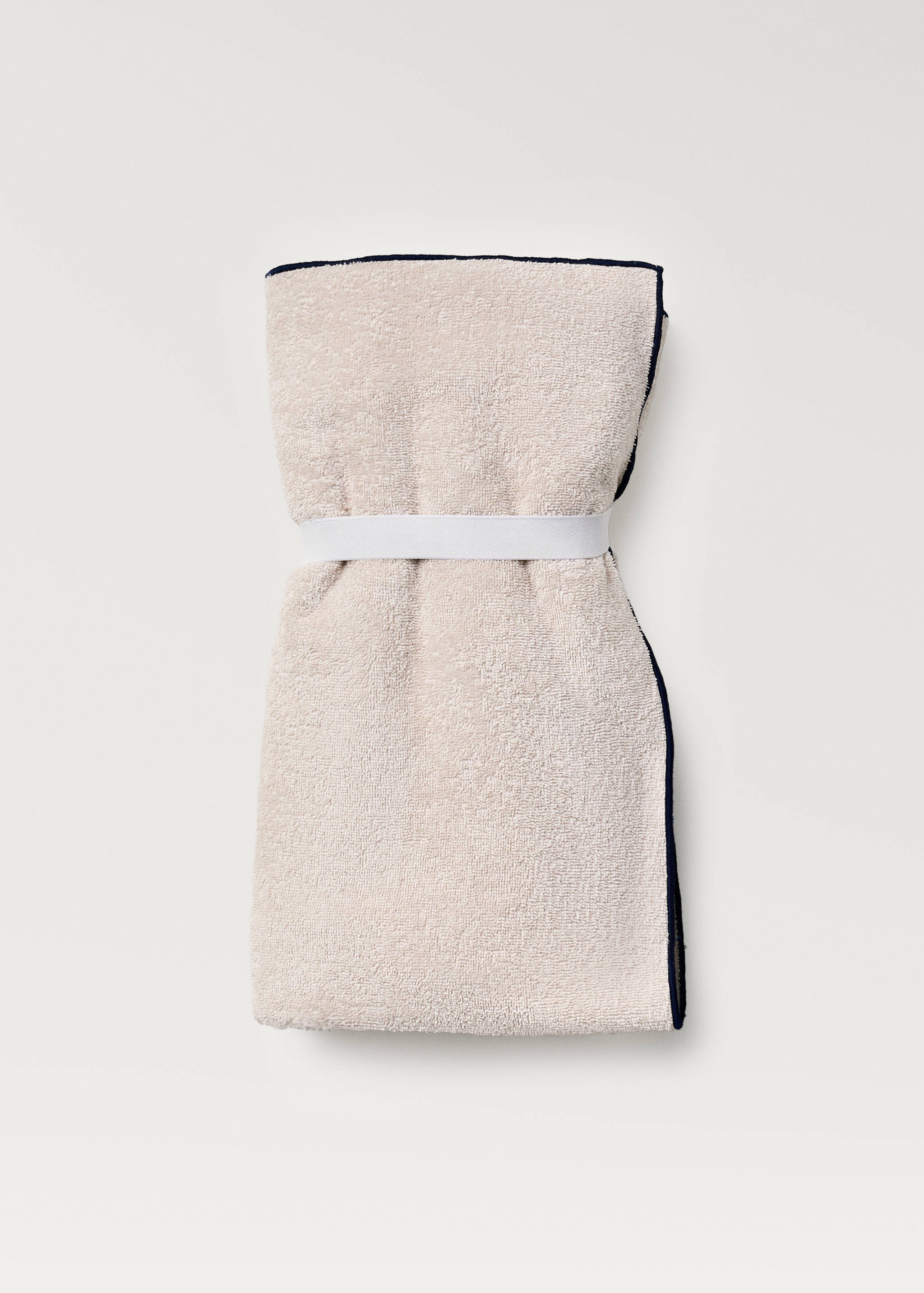 Beach towel with contrasting overlock - Details of the article 5