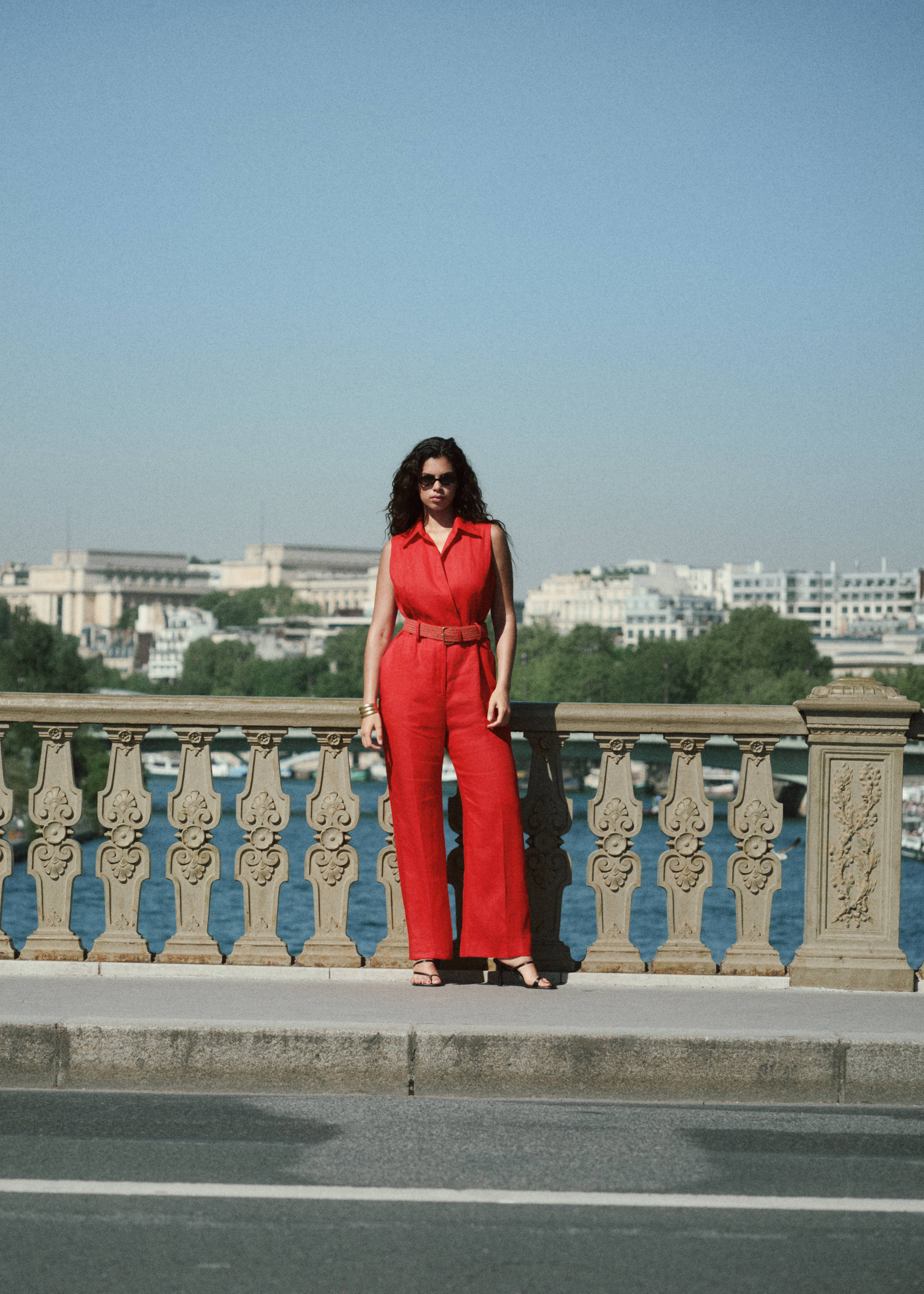 Linen shirt jumpsuit with belt - Details of the article 7
