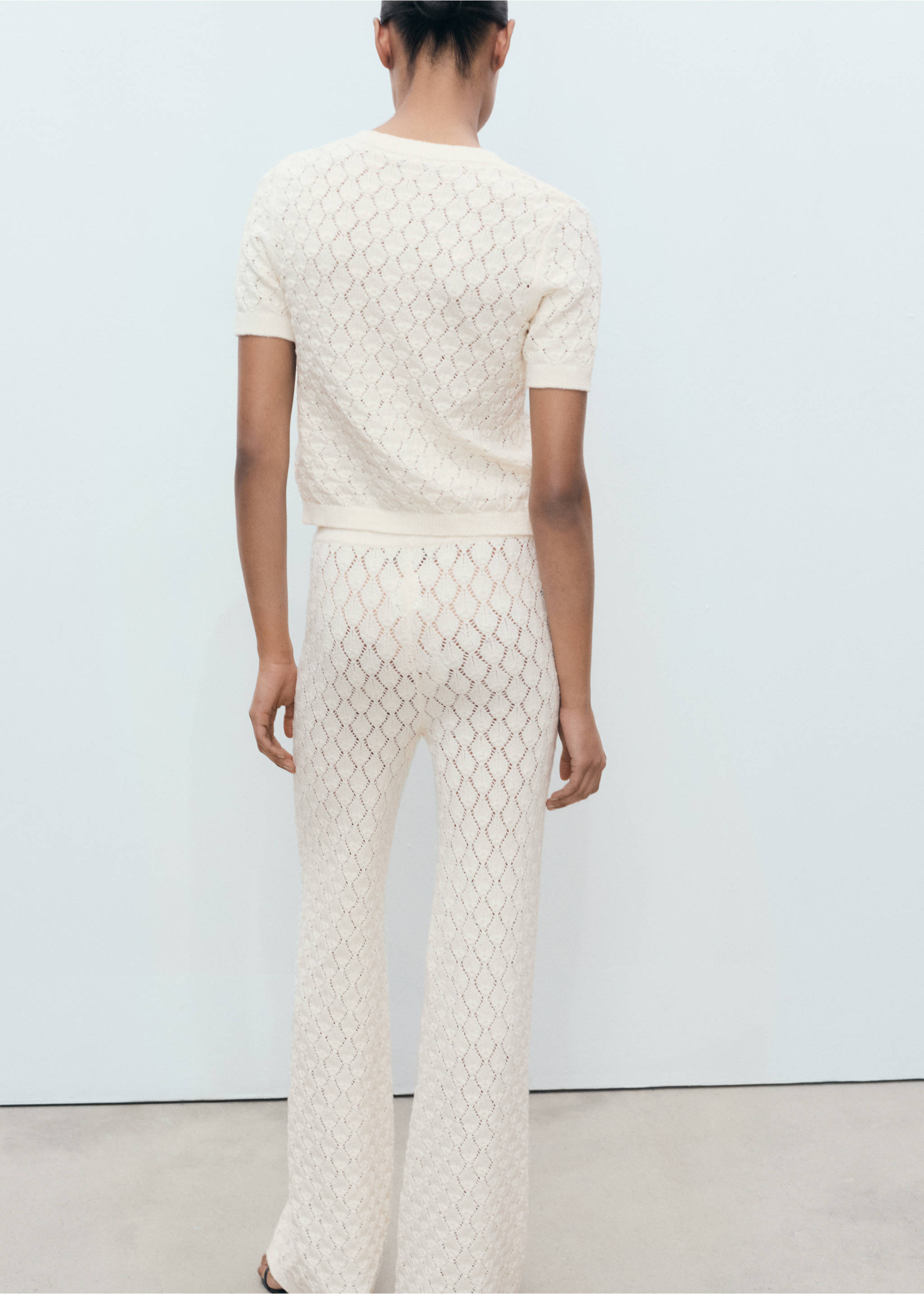 Short-sleeved knitted cardigan with lace design - Reverse of the article, Ecru. Ref: 87087170-00.