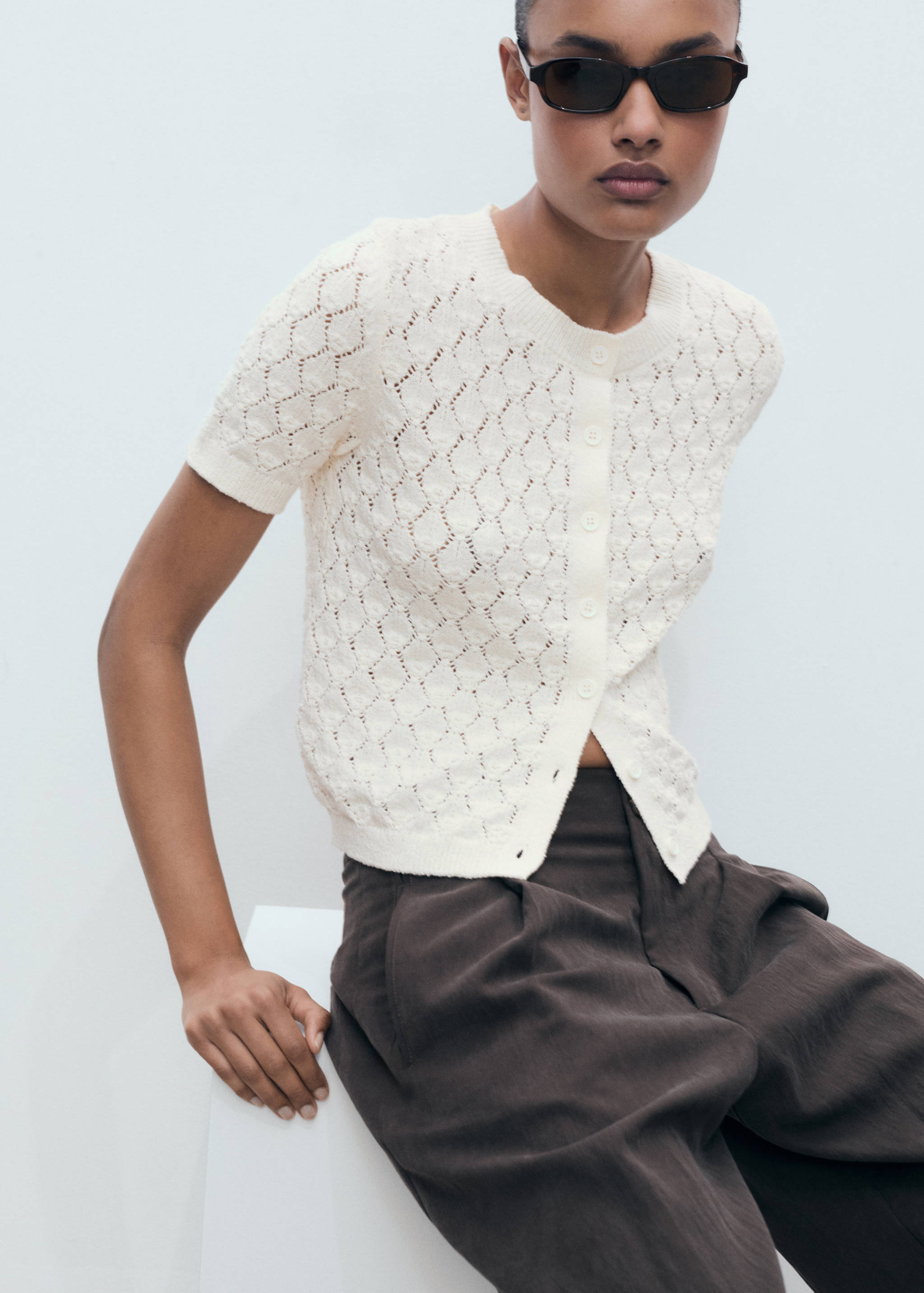 Short-sleeved knitted cardigan with lace design - Details of the article 2