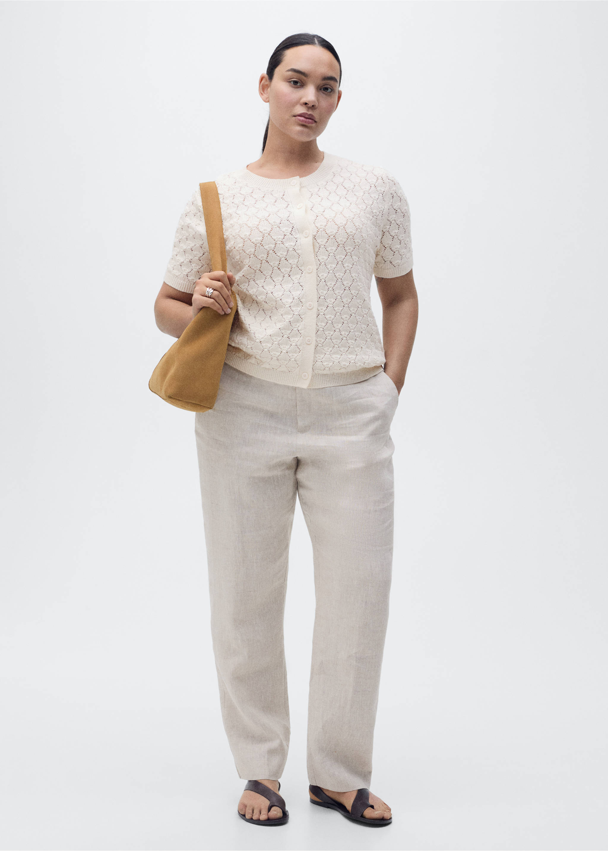Short-sleeved knitted cardigan with lace design - Details of the article 3, Ecru. Ref: 87087170-00.