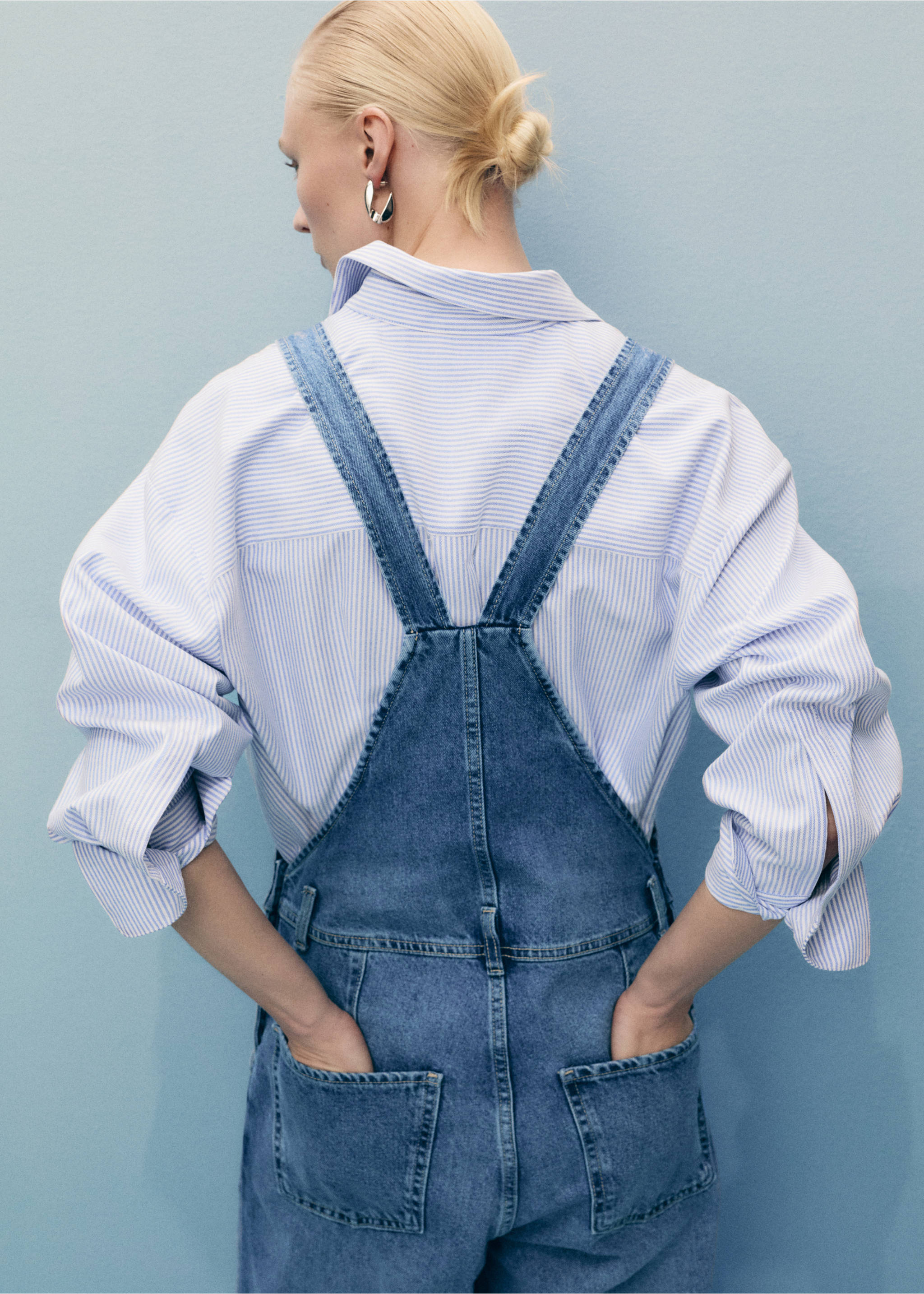 Straight denim dungarees - Details of the article 3, Medium Blue. Ref: 87087180-00.