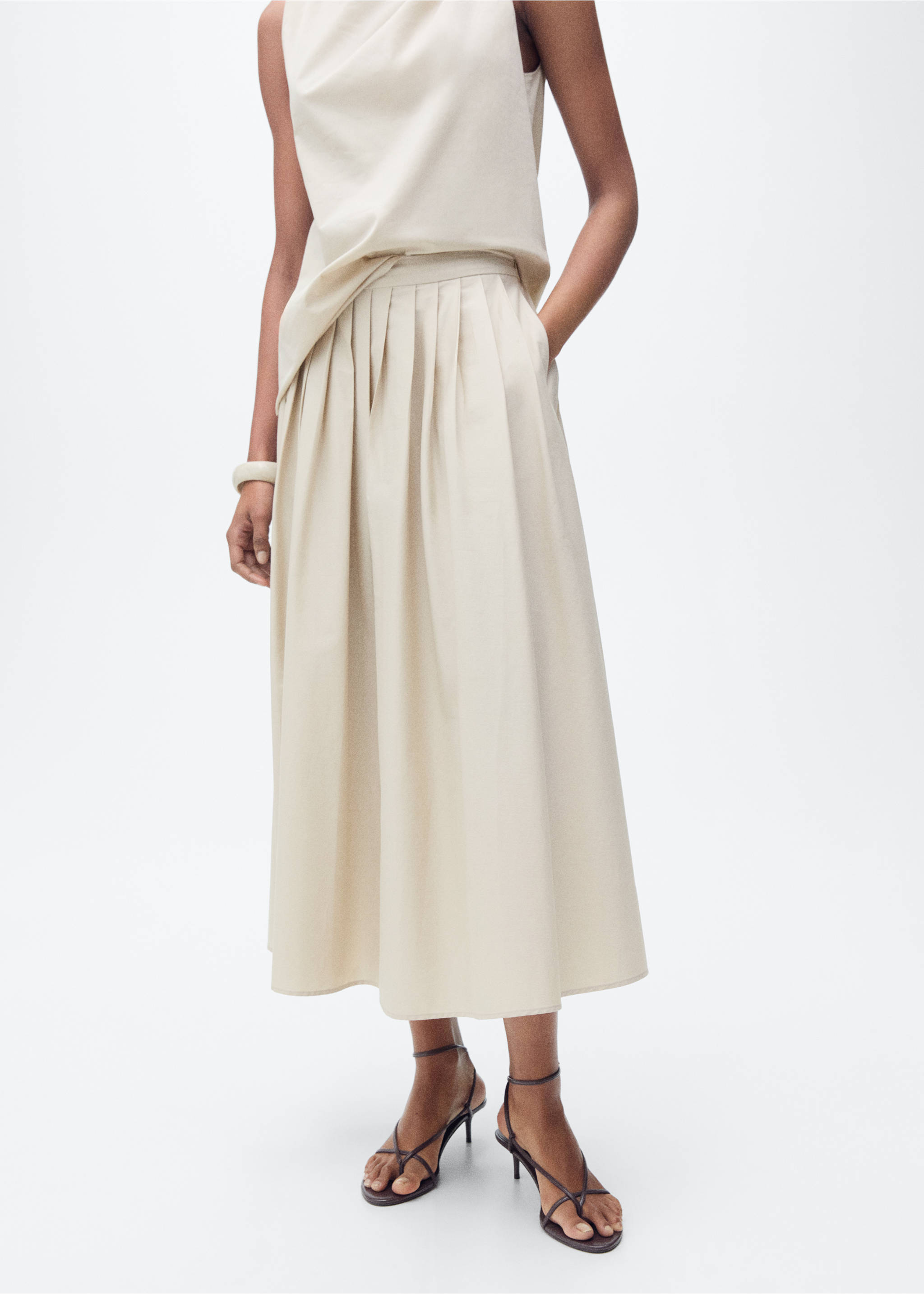 Flared skirt with pleated detail - Medium plane, Ivory White. Ref: 87087182-00.