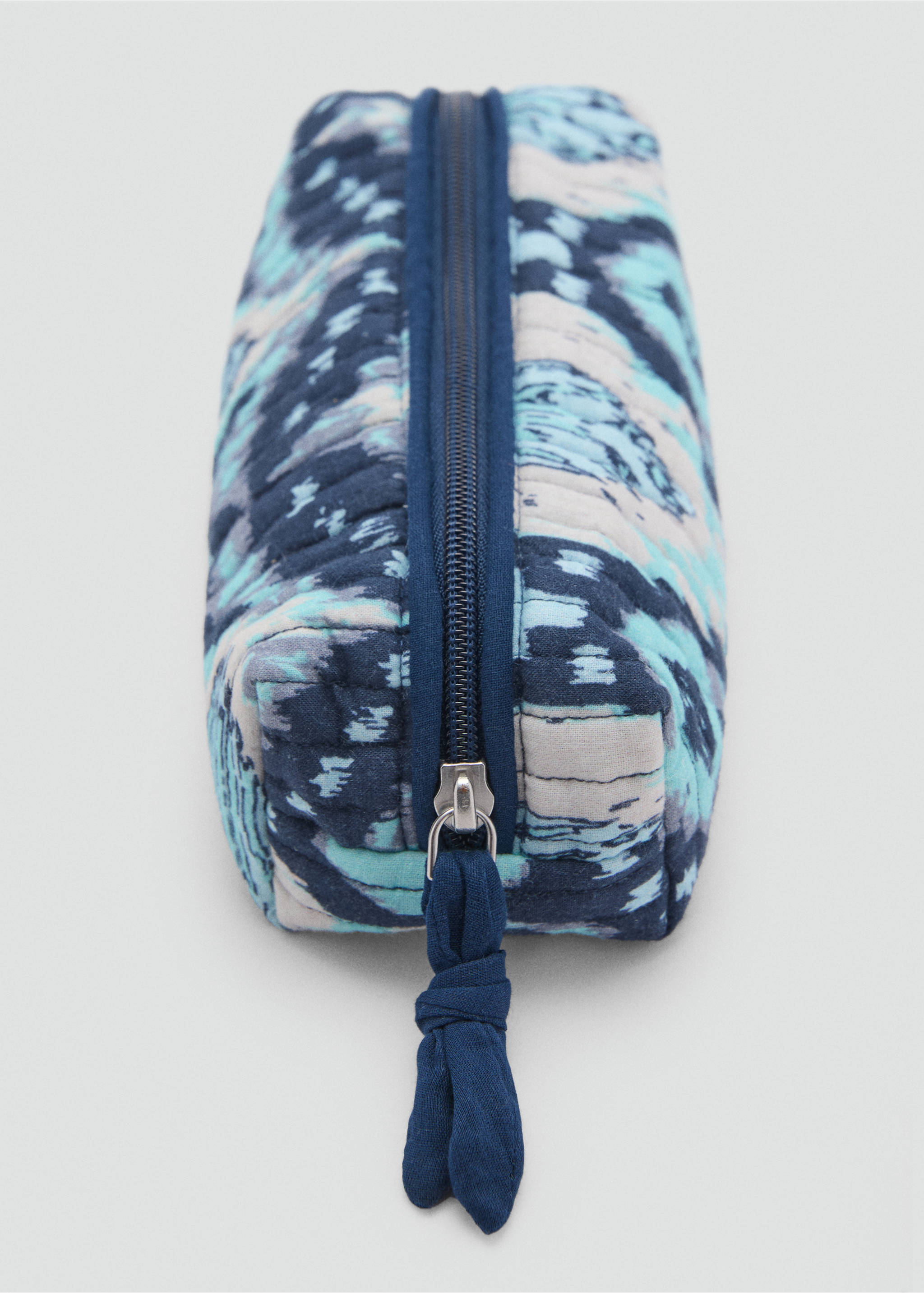 Gestepptes Etui - Detail des Artikels 1, Türkis. Ref: 87087184-00.