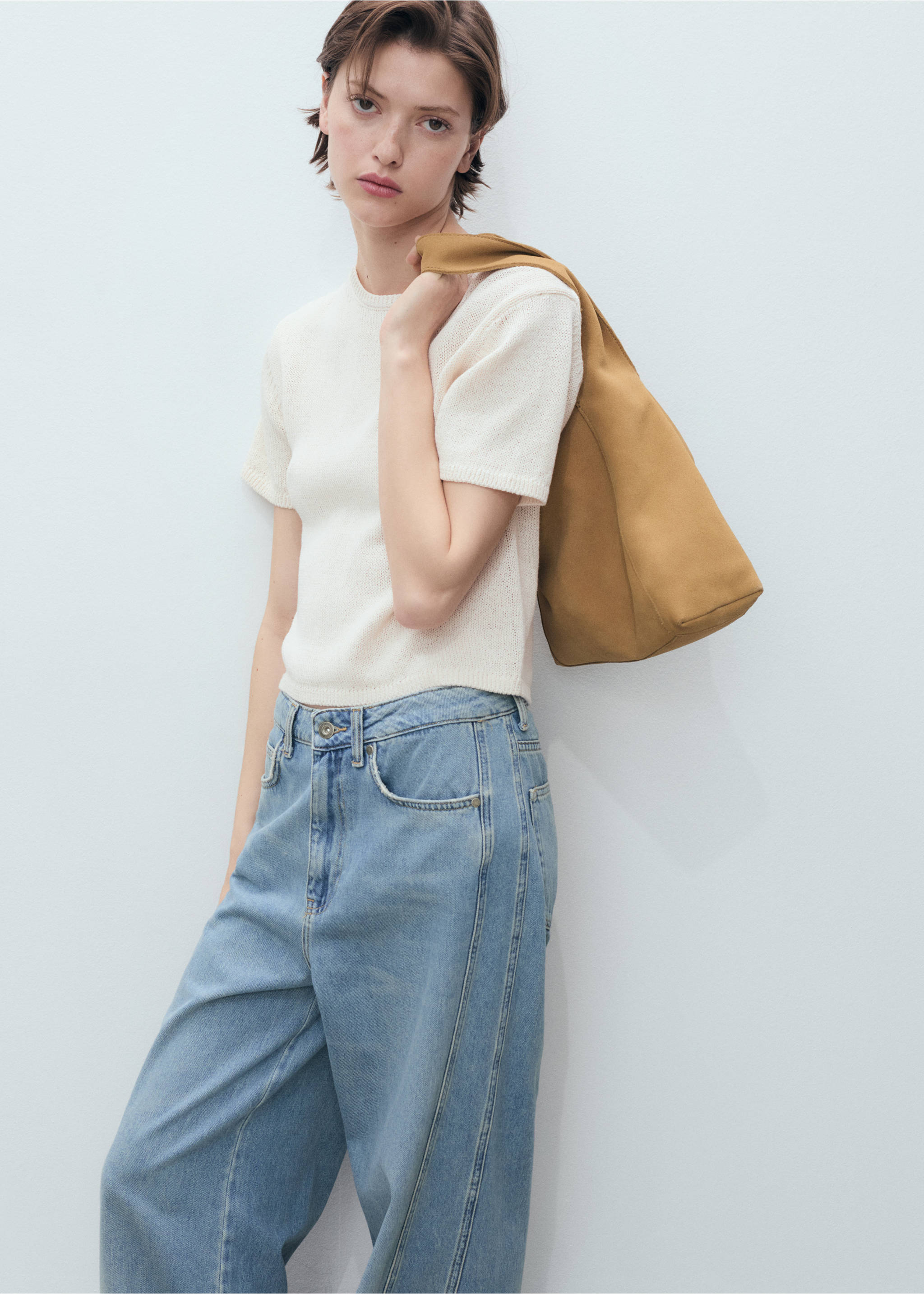 Wide leg mid-rise jeans - Details of the article 1, Medium Blue. Ref: 87087189-00.