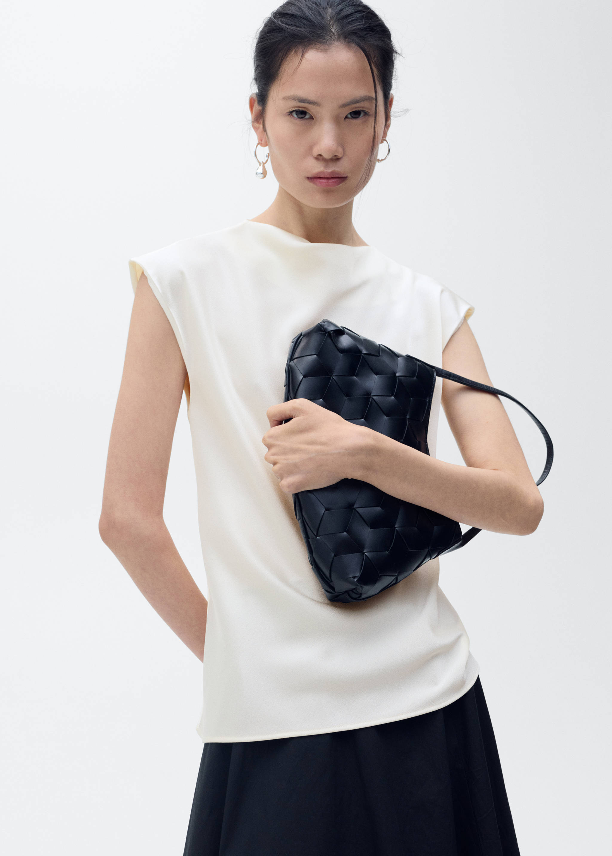 Satin blouse with draped neck - Medium plane