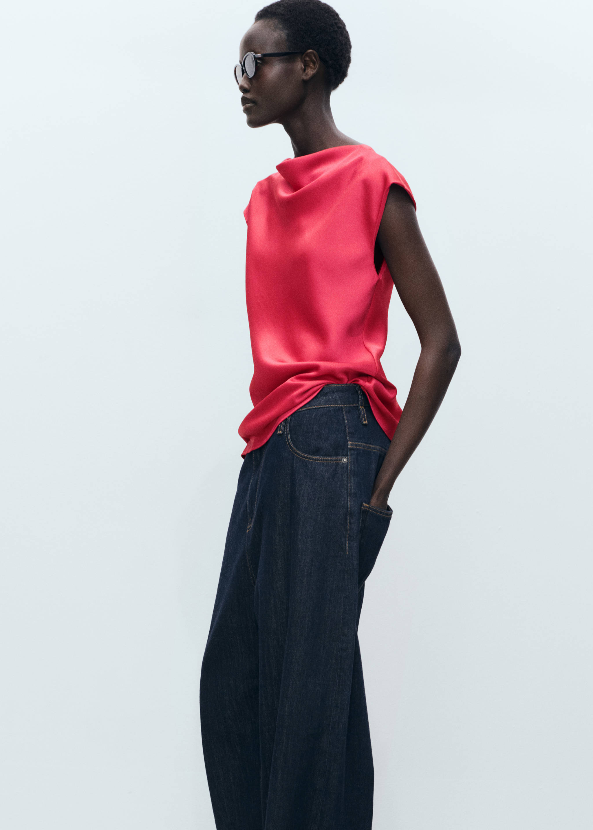 Satin blouse with draped neck - Medium plane