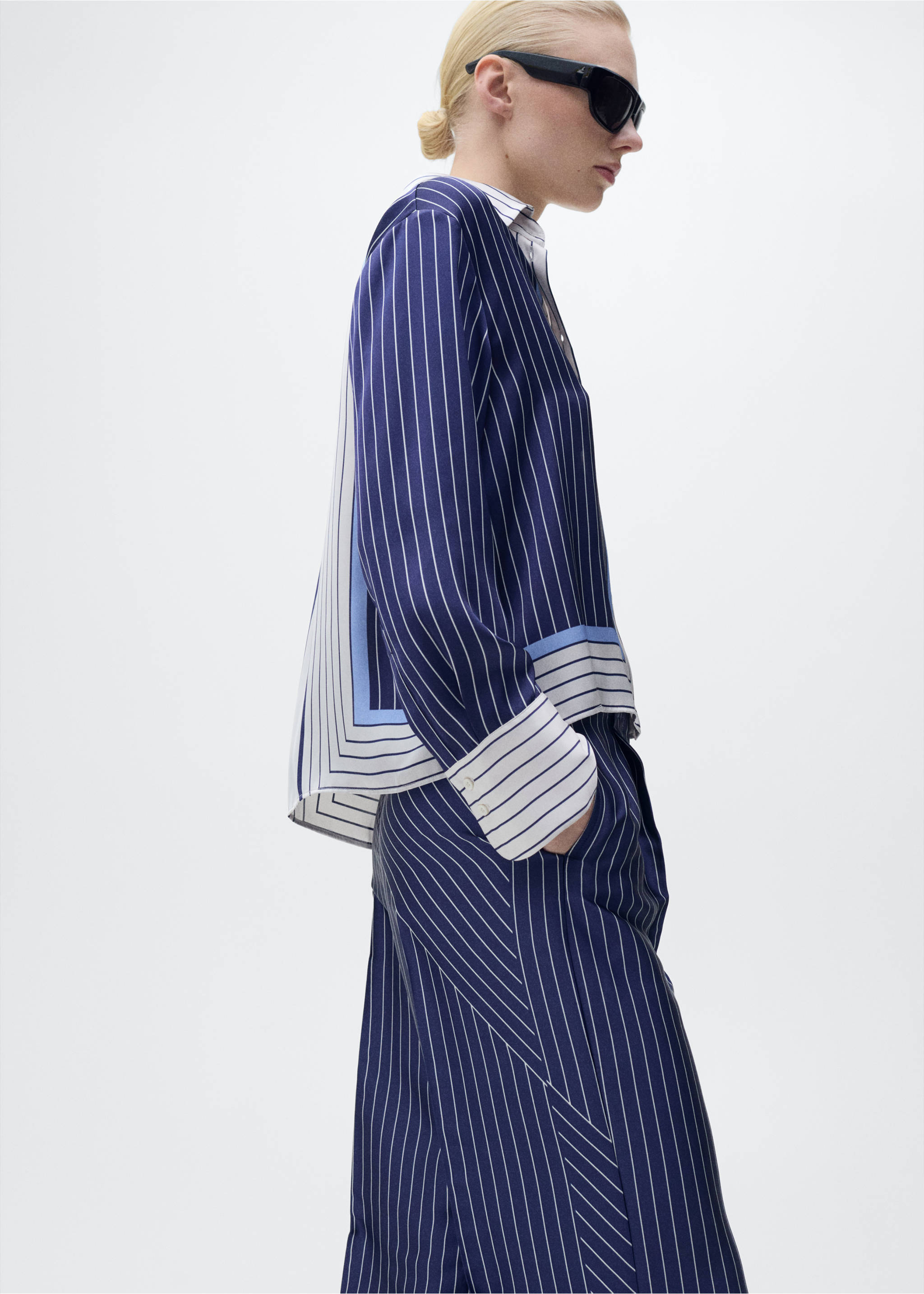 Pantalon droit rayures combinées - Détail de l'article 1, Bleu. Ref: 87087193-00.