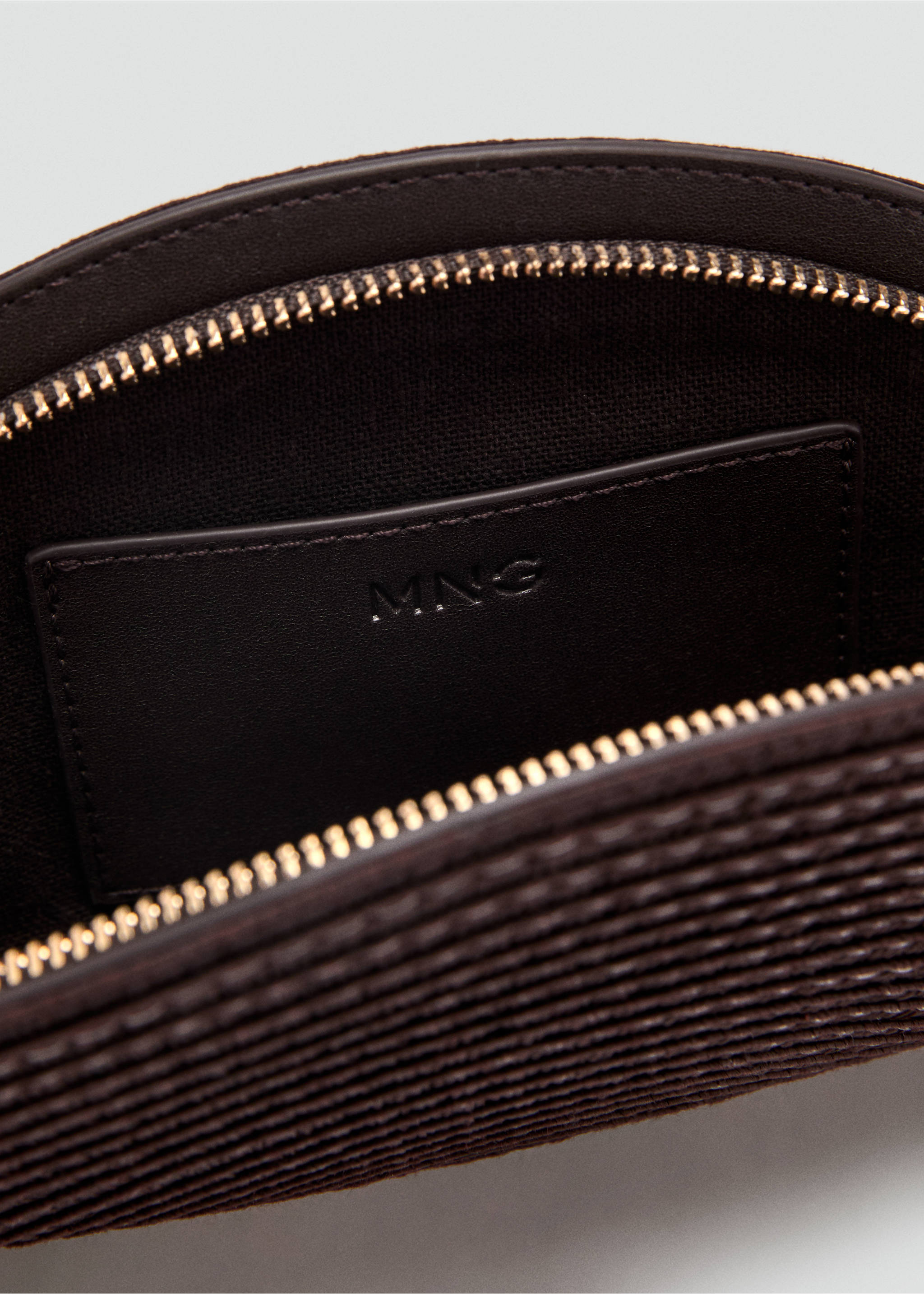 Trousse de toilette fibres naturelles perle - Détail de l'article 3, Chocolat. Ref: 87087679-00.