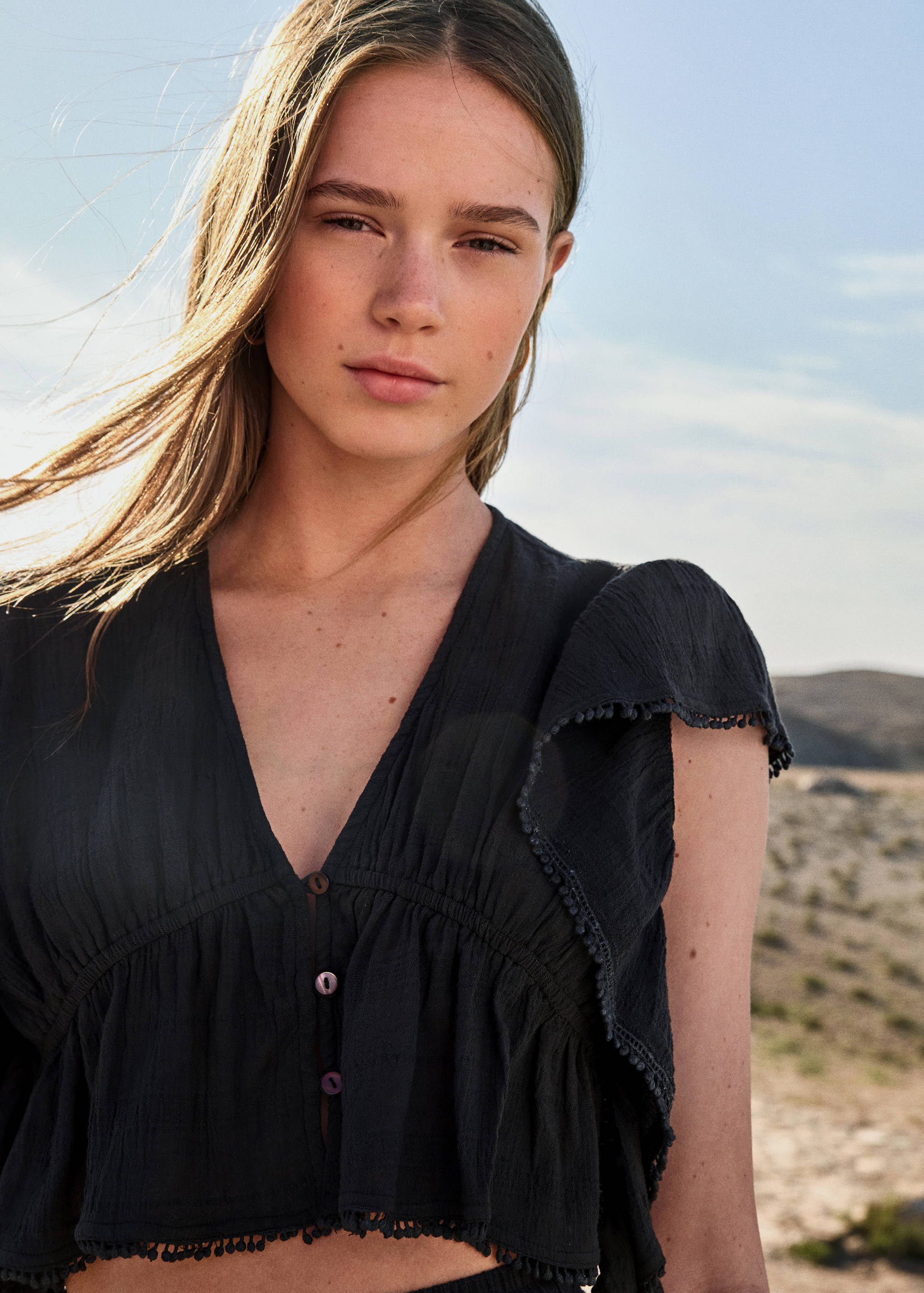 Crop-Bluse mit Rüschen - Detail des Artikels 5
