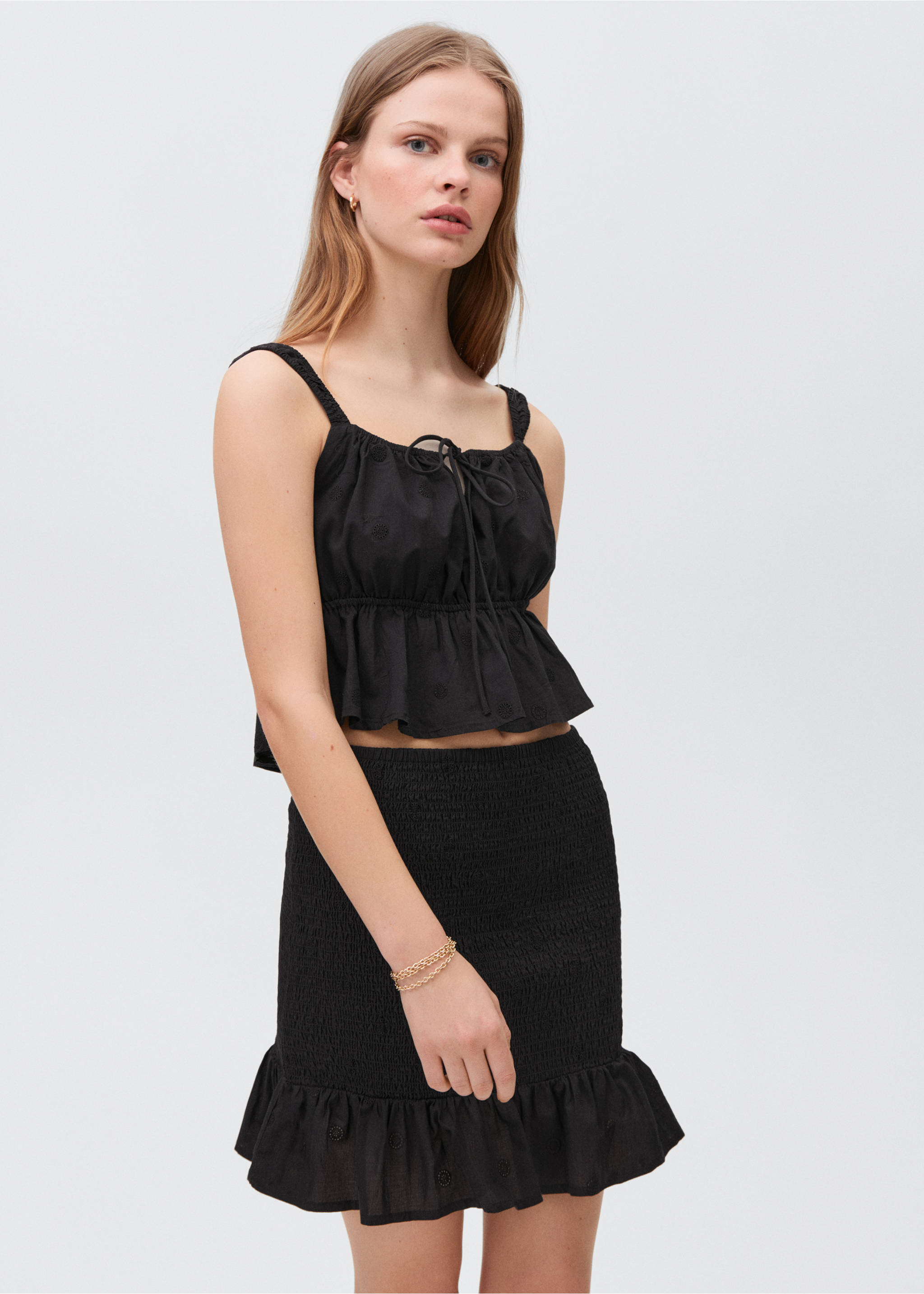 Ruffled gathered mini skirt - Details of the article 2, Black. Ref: 87087692-00.