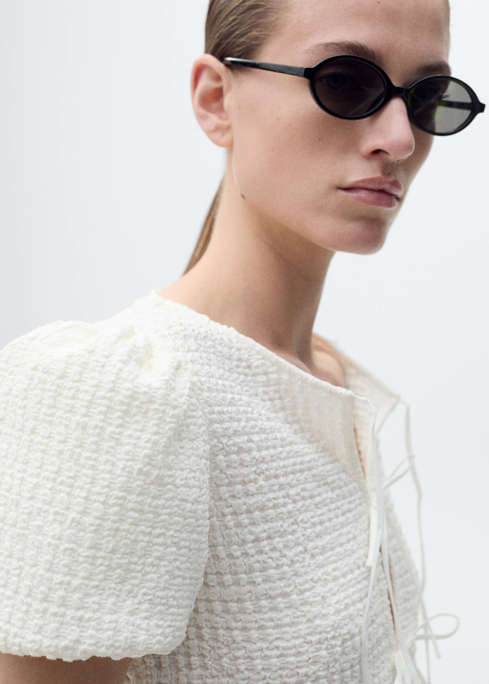 Blouse texturée fermeture nœuds - Détail de l'article 1