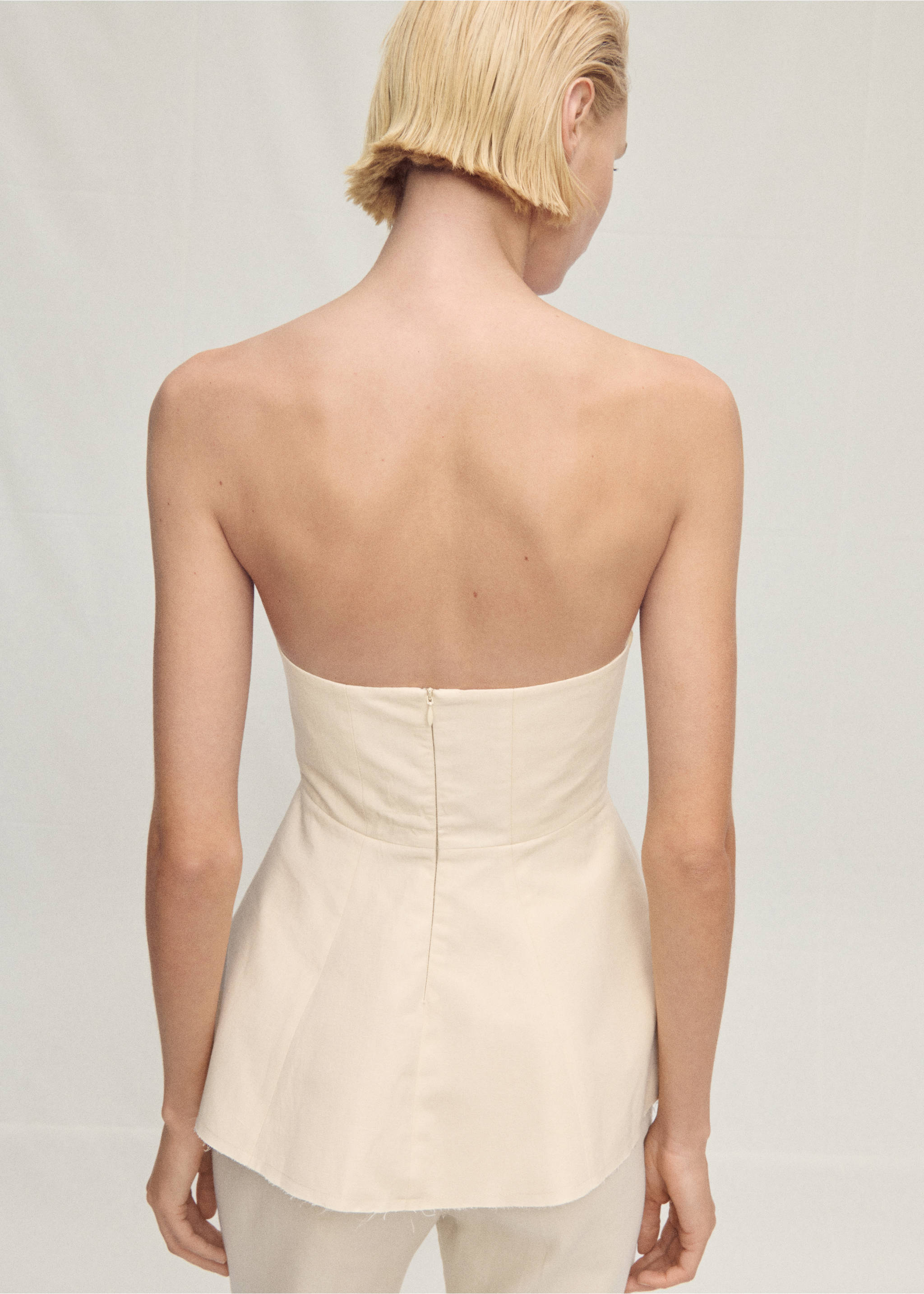 Strapless peplum top - Reverse of the article, Vanilla. Ref: 87087718-00.