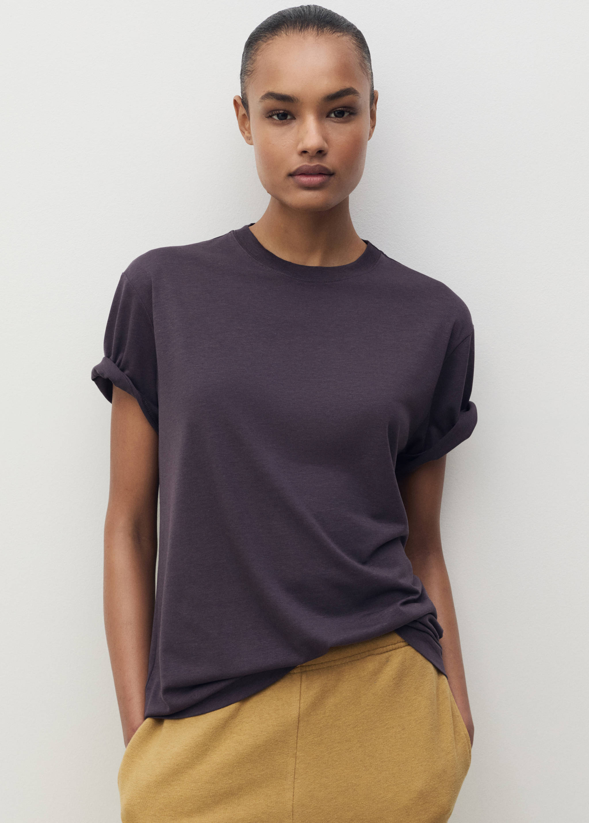 Kurzärmliges T-Shirt aus Lyocell - Mittlere Ansicht