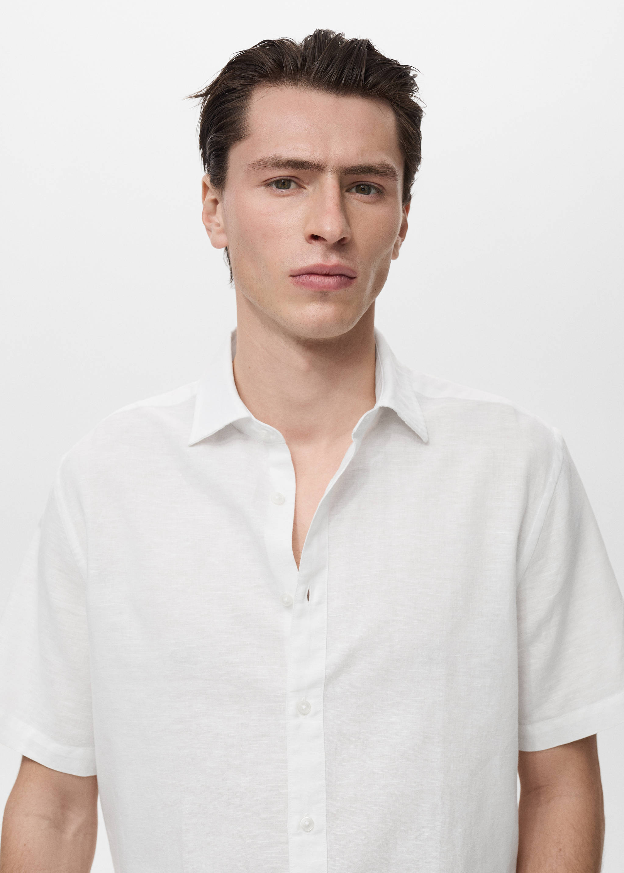 Kurzärmliges Leinenhemd - Detail des Artikels 1