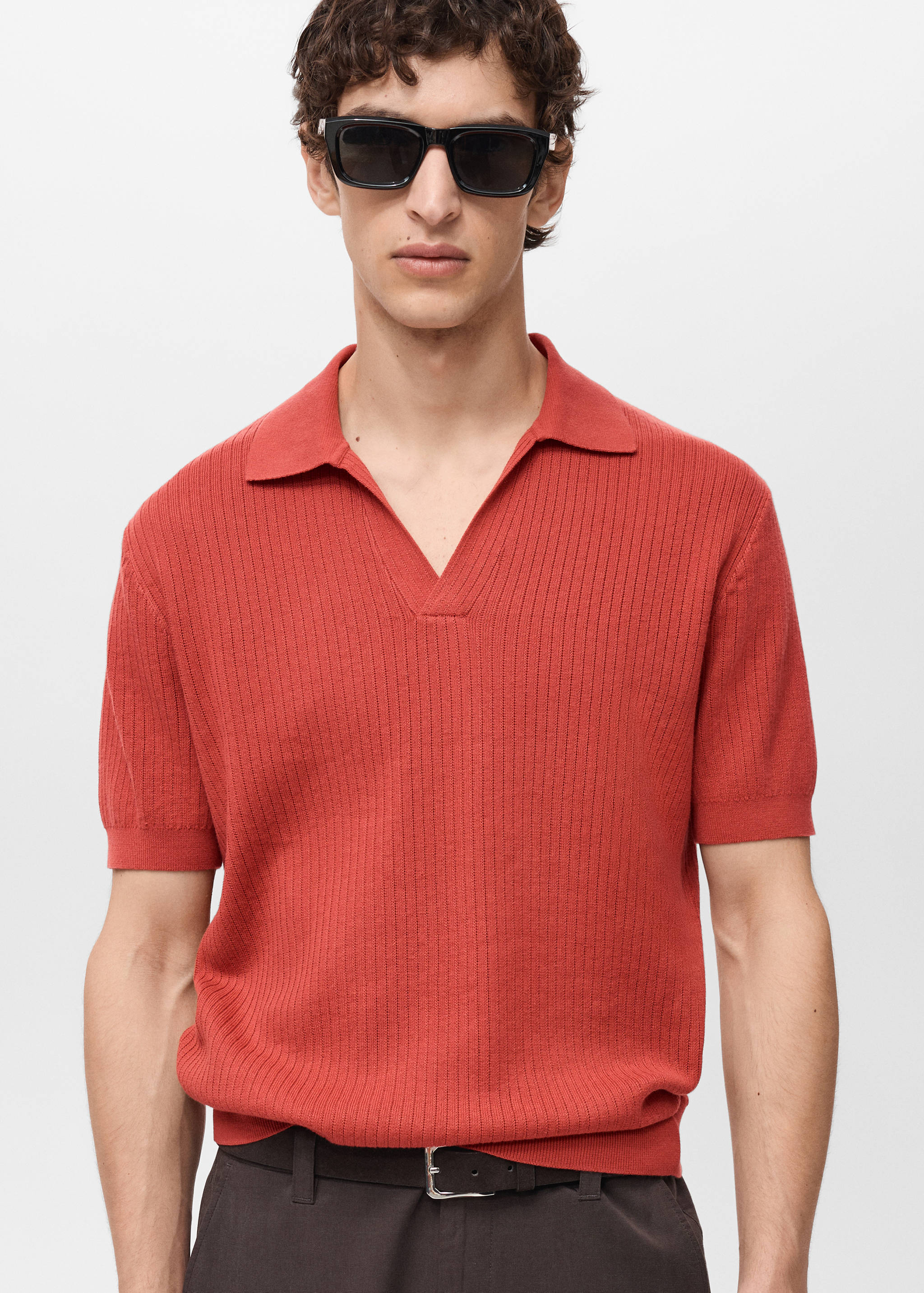 Polo de 100% algodão com estrutura canelada - Plano médio