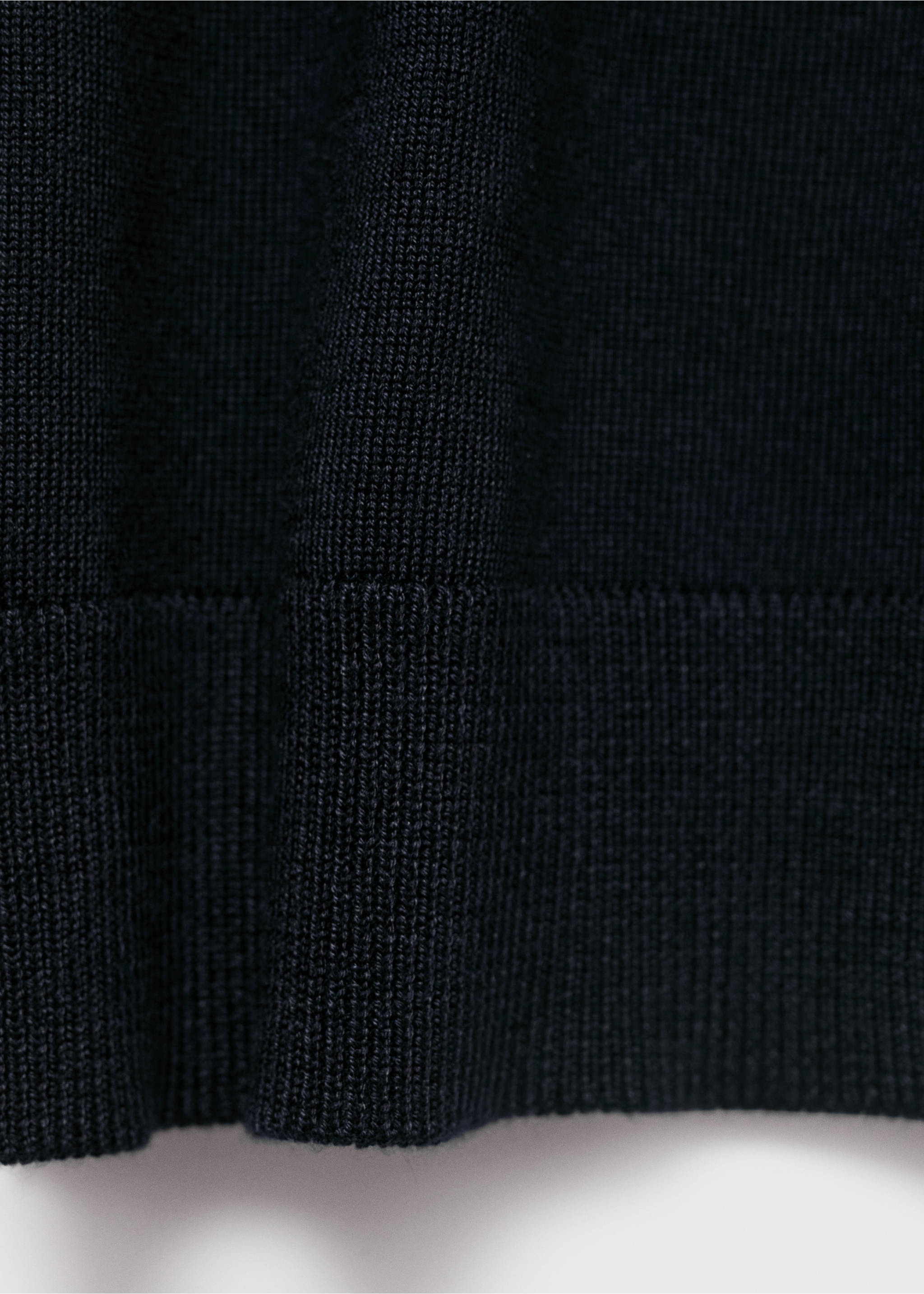 Feinstrick-T-Shirt aus Lyocell - Detail des Artikels 8, Marineblau. Ref: 87087900-00.