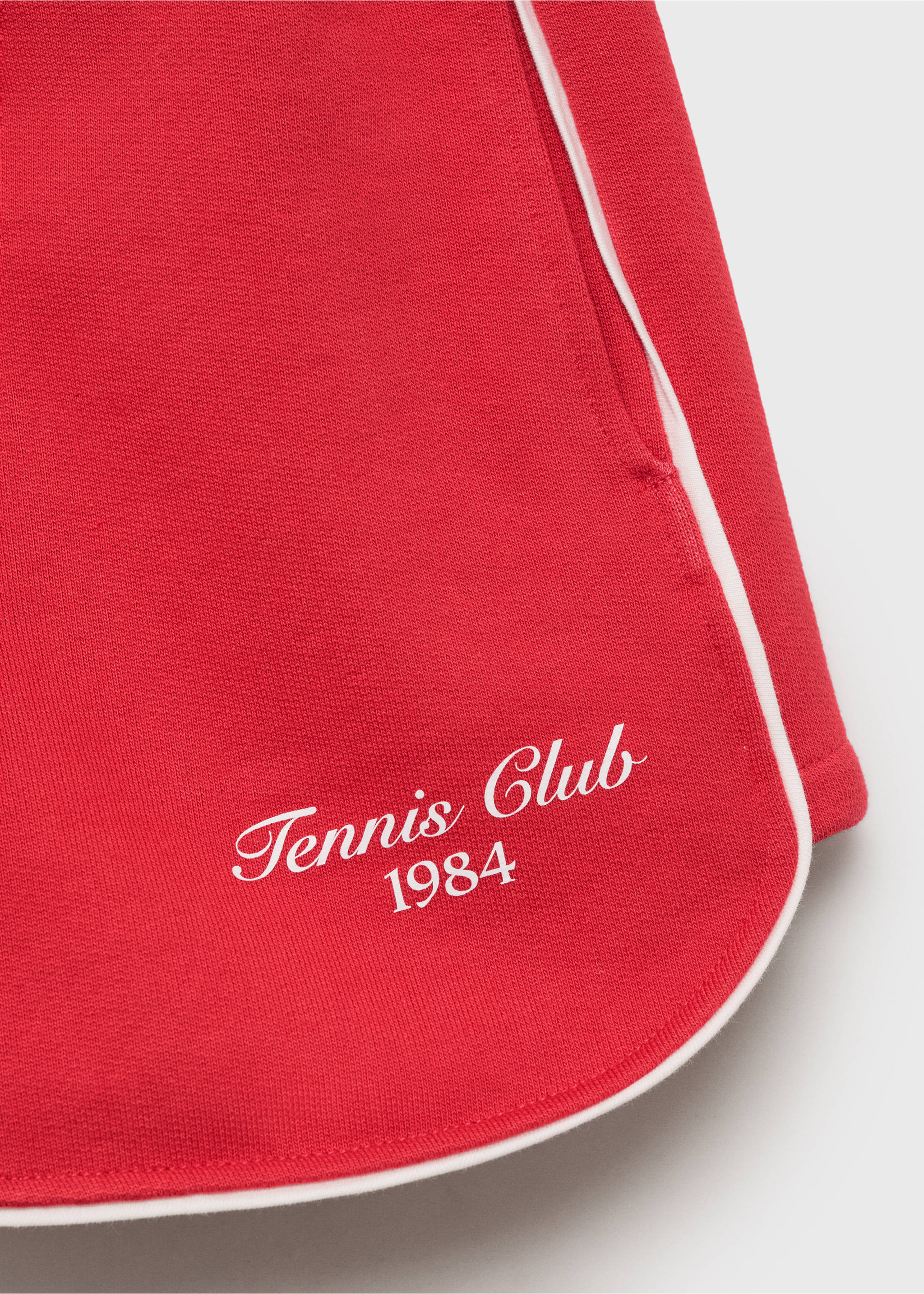 Cotton shorts with printed message - Details of the article 0, Red. Ref: 87087902-00.