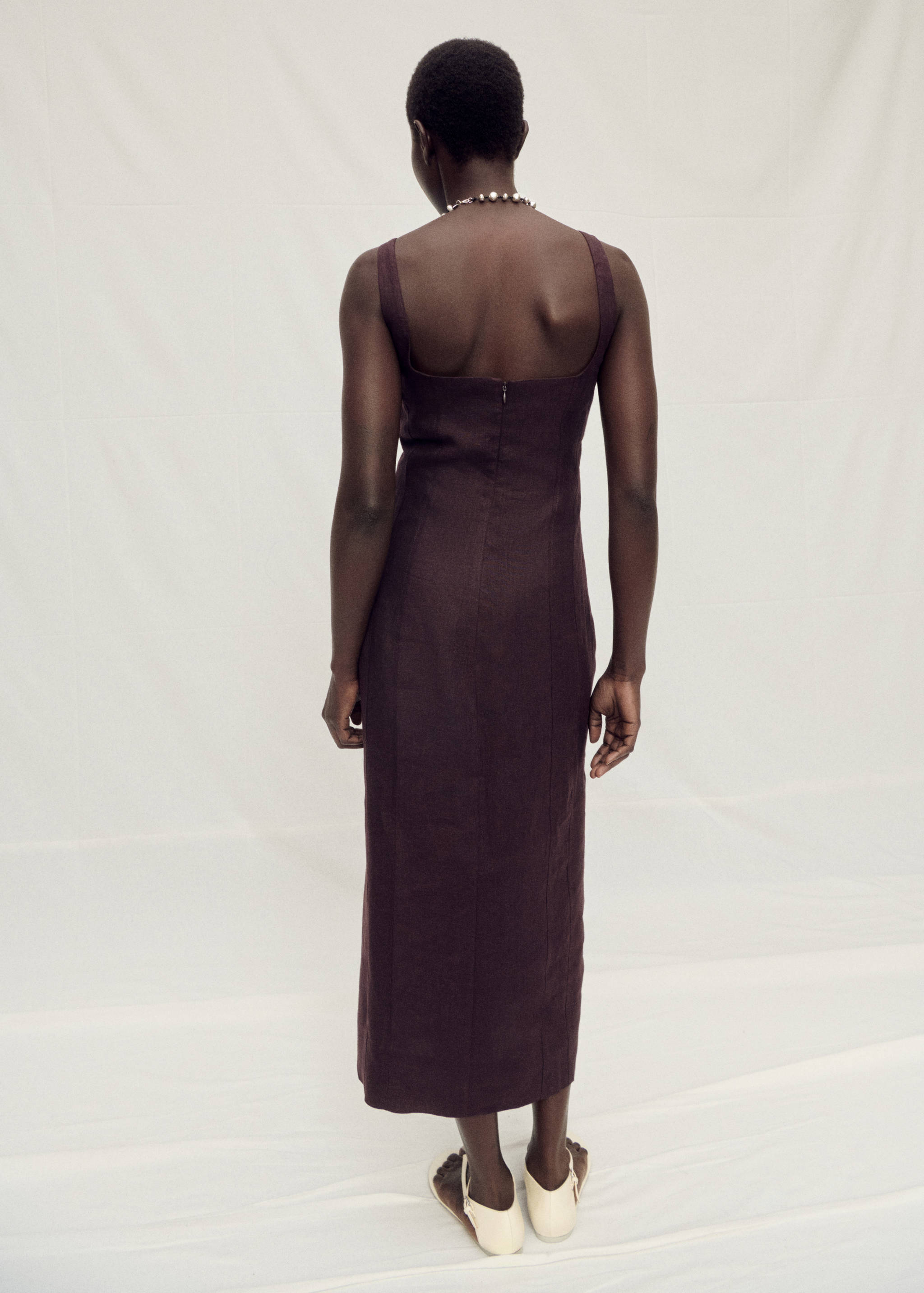 Linen midi-dress with front opening - Reverse of the article