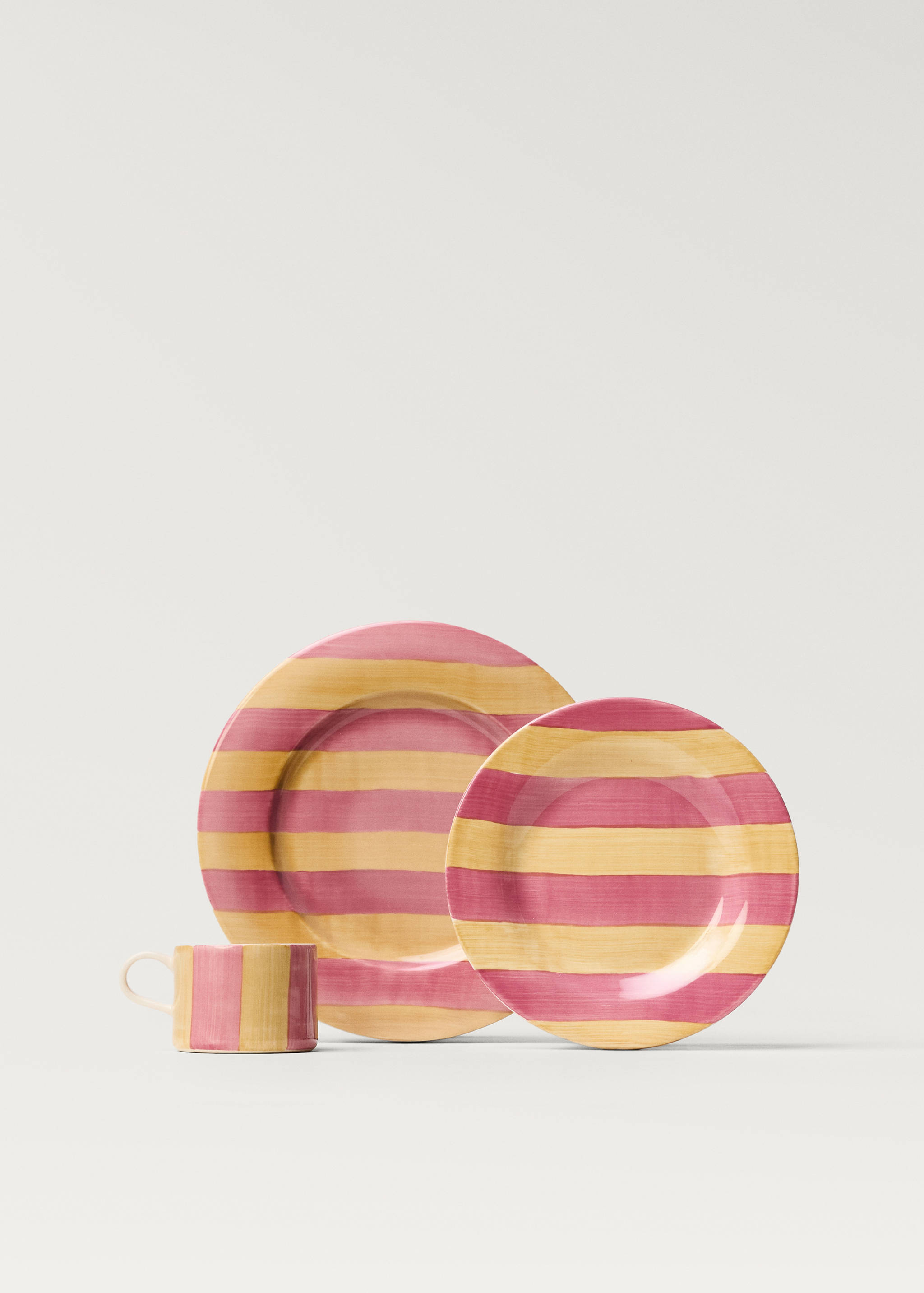 Platzteller aus Steingut mit Streifen - Detail des Artikels 4