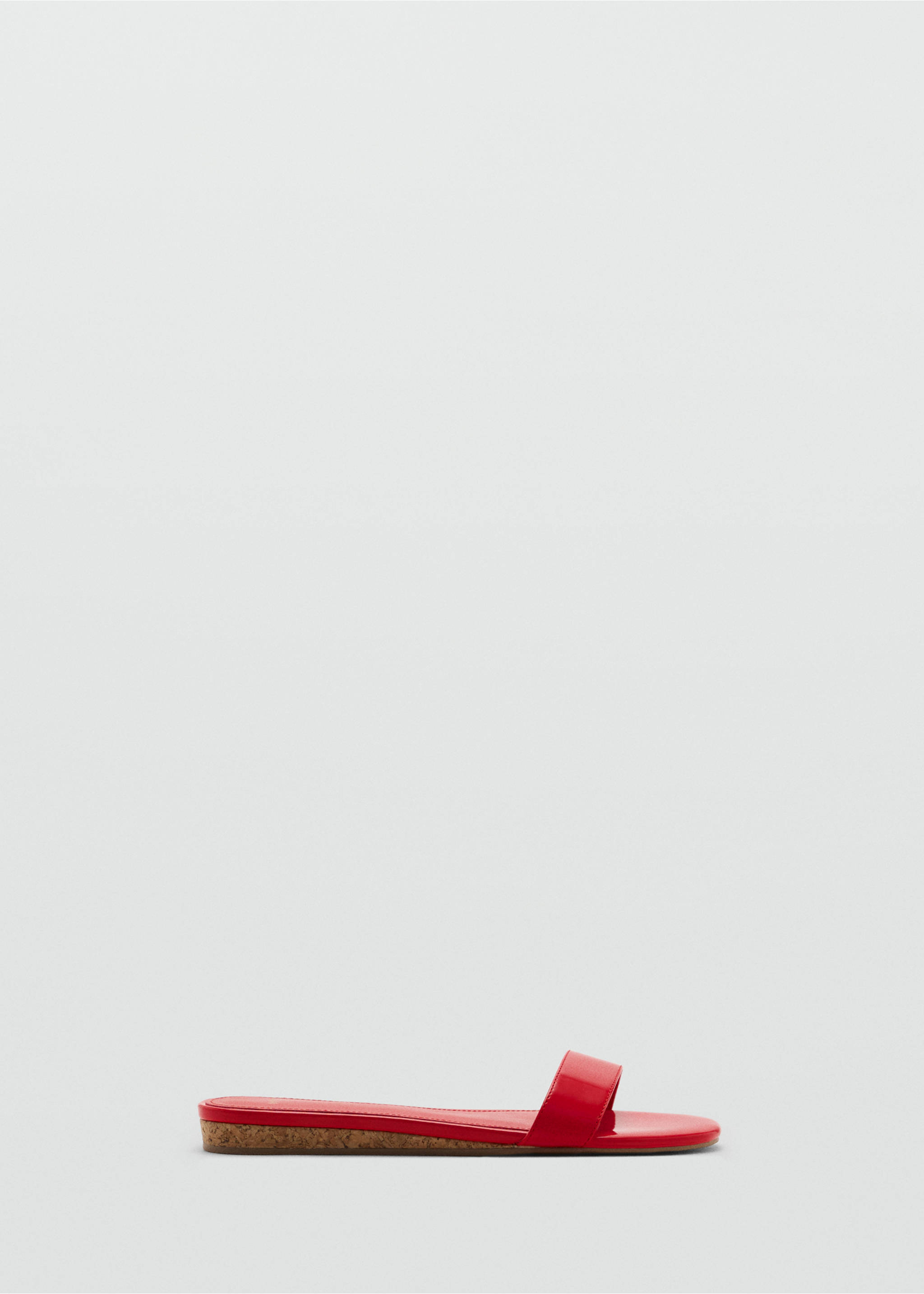 Patent leather-effect flat sandals - Article without model, Red. Ref: 87088258-00.
