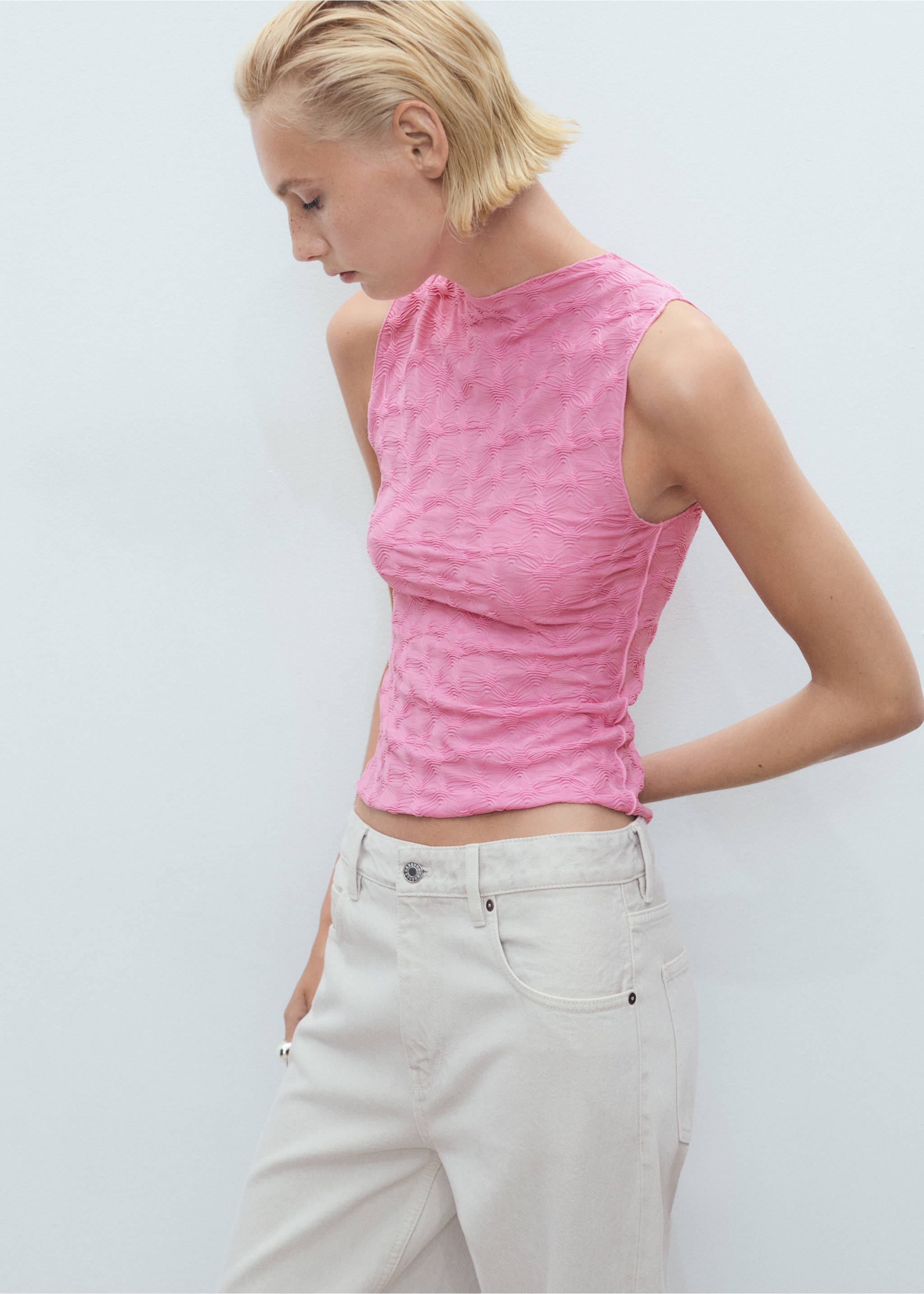 Fitted top with gathered shoulder - Medium plane, Pastel Pink. Ref: 87089064-00.