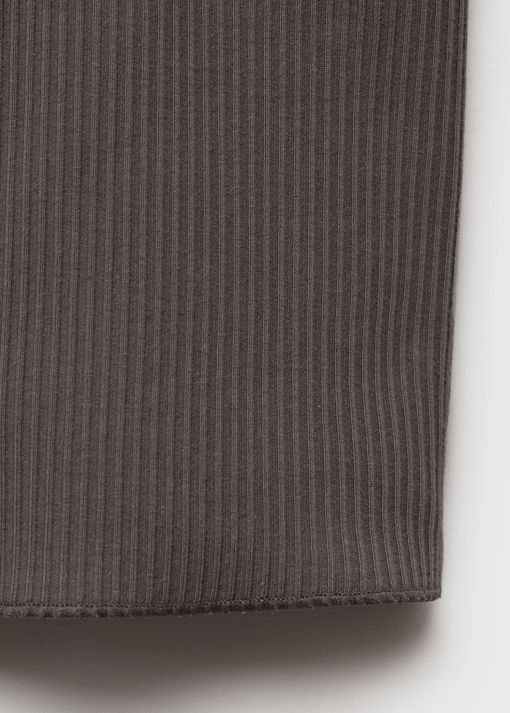 Fitted top with lace neckline - Details of the article 0